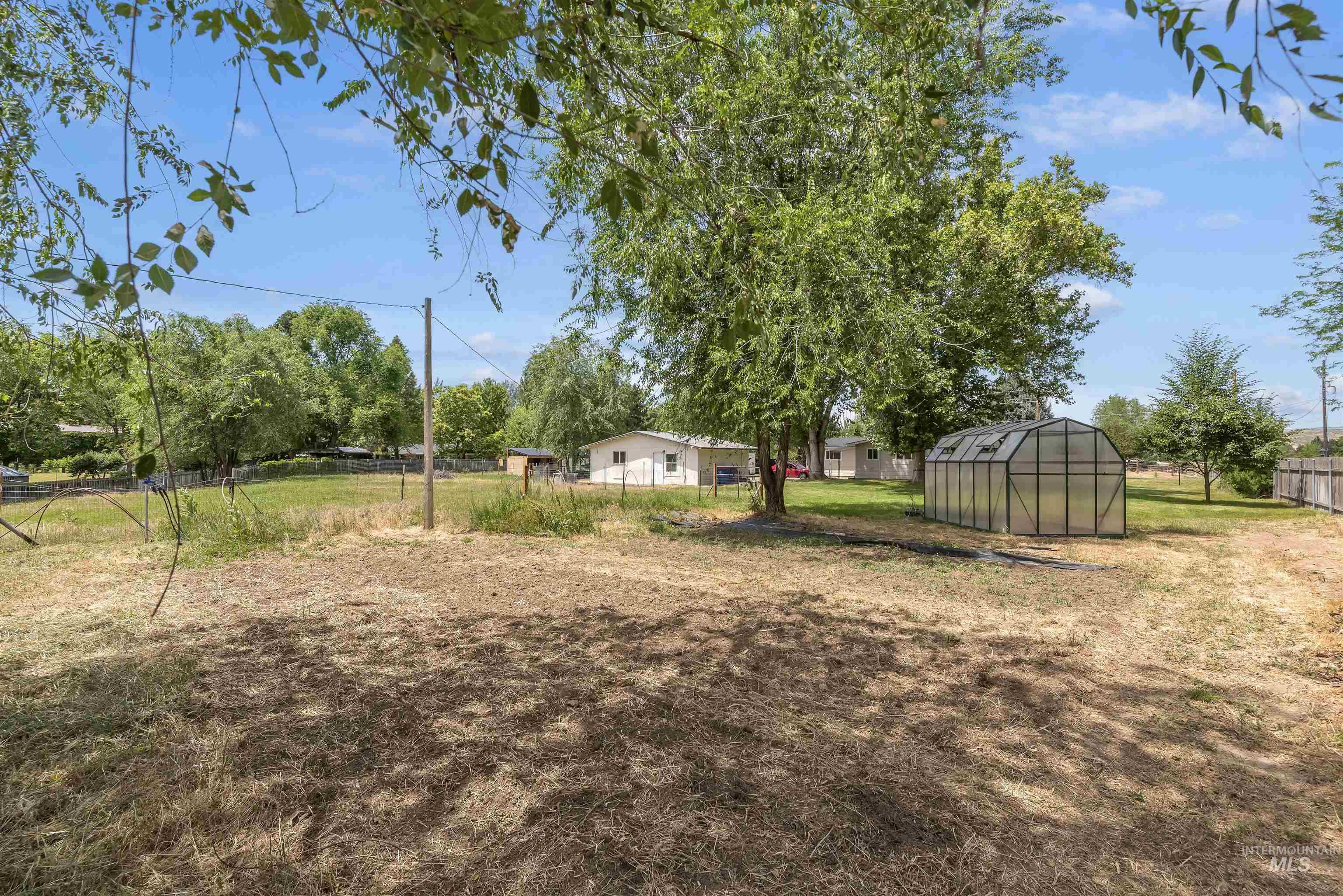 355 E Beacon Light Rd, Eagle, Idaho 83616, 5 Bedrooms, 2 Bathrooms, Residential For Sale, Price $979,000, 98991787