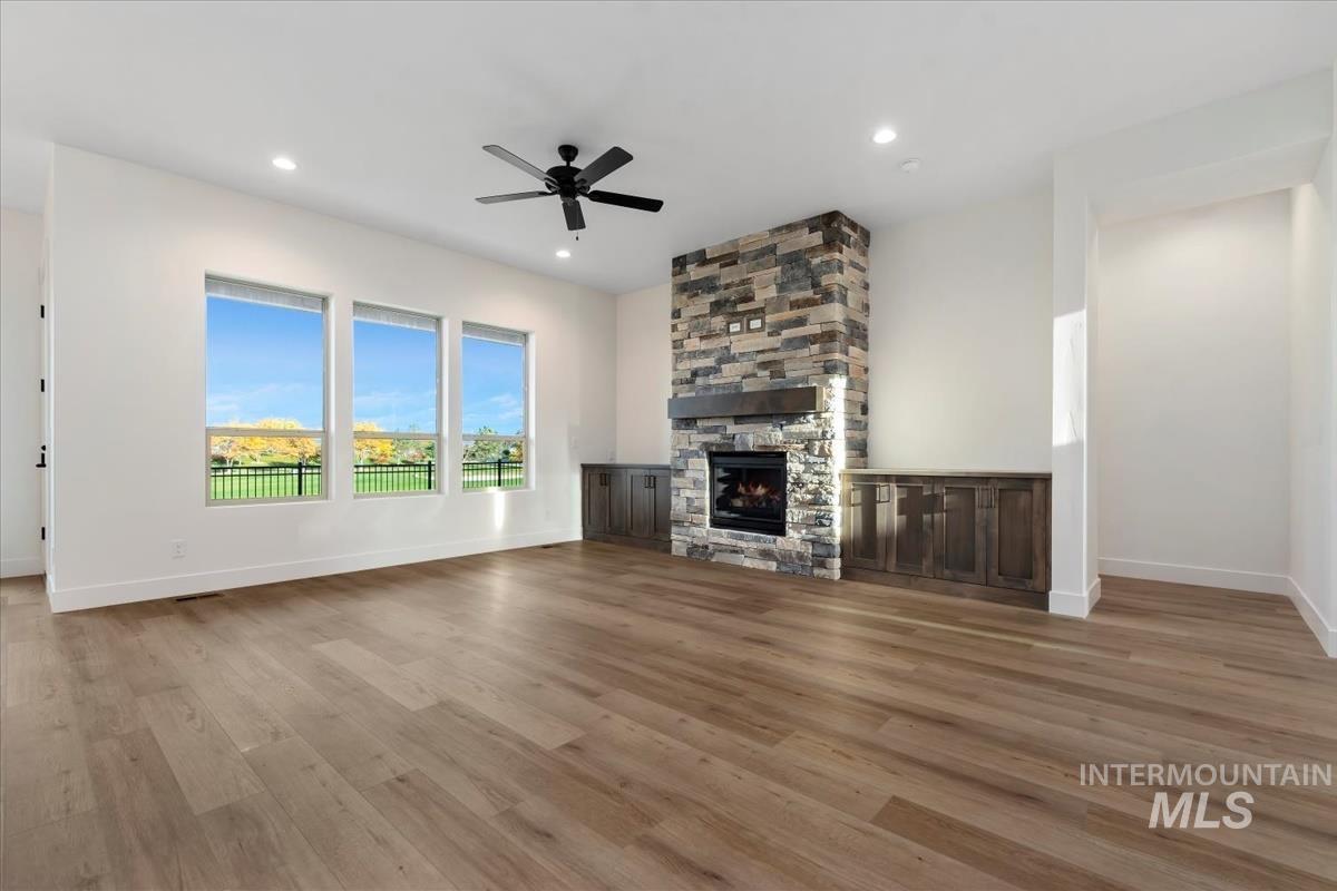 11127 S Corballis Ln, Kuna, Idaho 83634, 3 Bedrooms, 3 Bathrooms, Residential For Sale, Price $774,880, 98991789