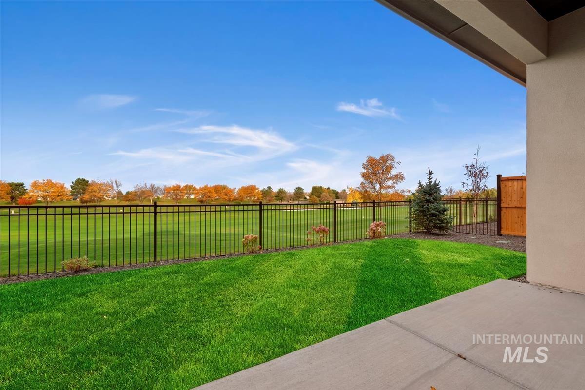 11127 S Corballis Ln, Kuna, Idaho 83634, 3 Bedrooms, 3 Bathrooms, Residential For Sale, Price $774,880, 98991789
