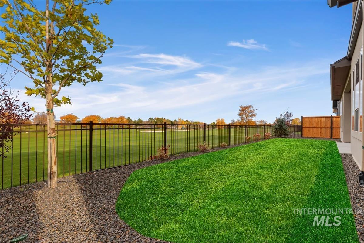 11127 S Corballis Ln, Kuna, Idaho 83634, 3 Bedrooms, 3 Bathrooms, Residential For Sale, Price $774,880, 98991789