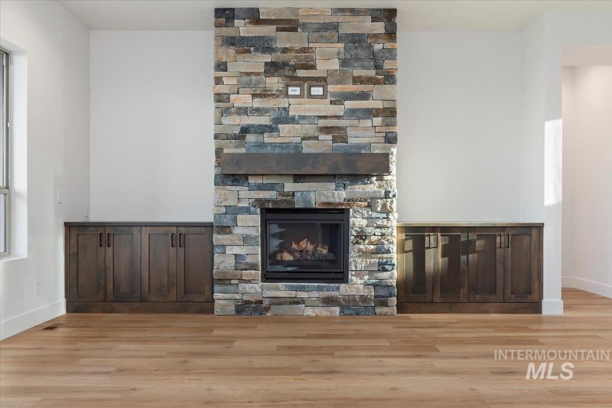 11127 S Corballis Ln, Kuna, Idaho 83634, 3 Bedrooms, 3 Bathrooms, Residential For Sale, Price $774,880, 98991789