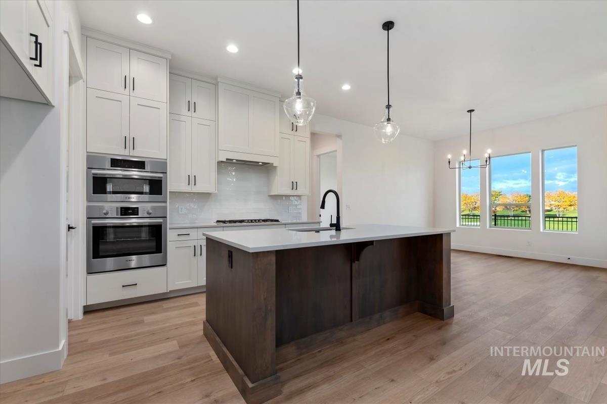 11127 S Corballis Ln, Kuna, Idaho 83634, 3 Bedrooms, 3 Bathrooms, Residential For Sale, Price $774,880, 98991789
