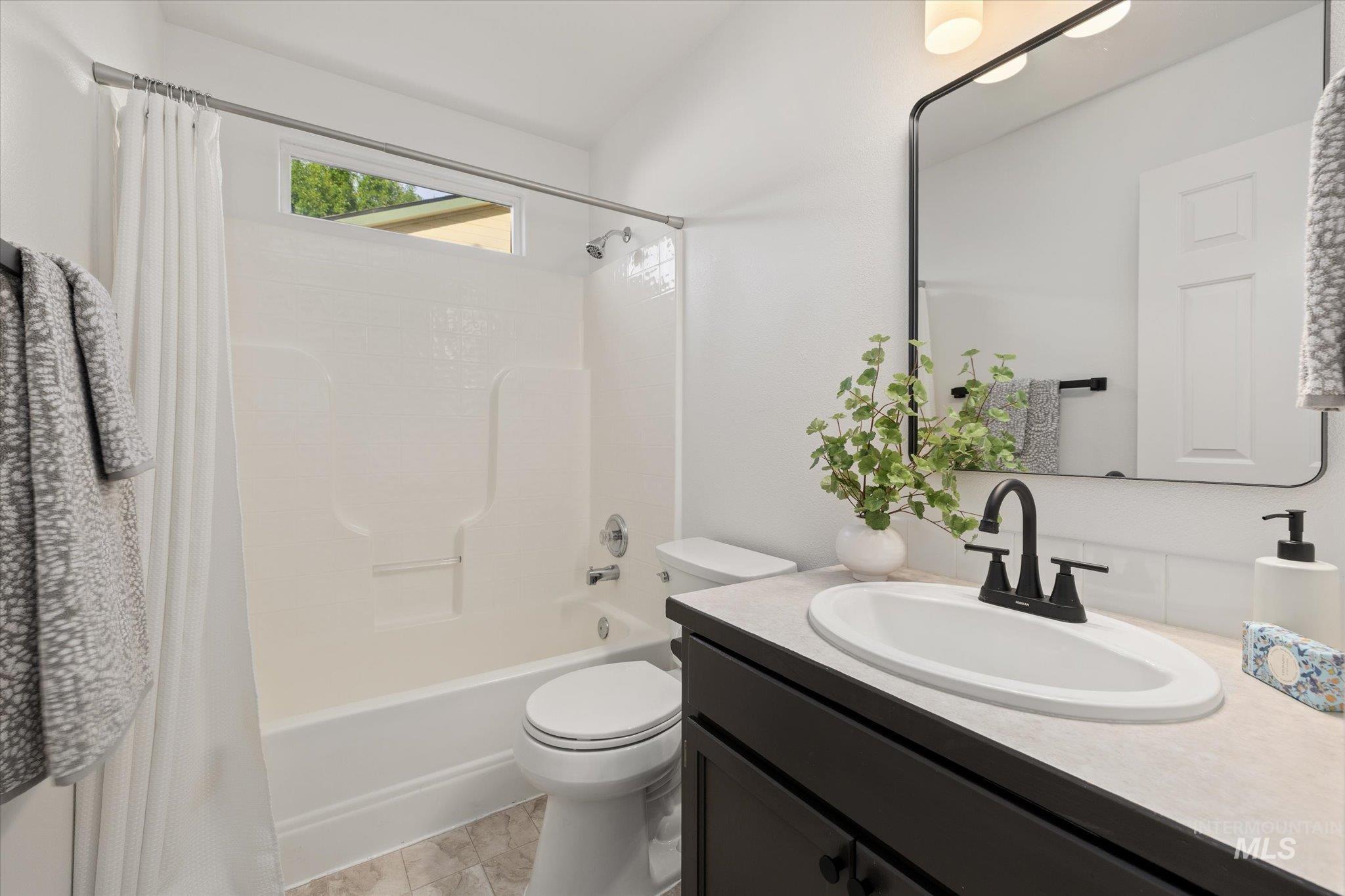 13513 W Acorn St, Boise, Idaho 83713, 3 Bedrooms, 2 Bathrooms, Residential For Sale, Price $415,000, 98991791