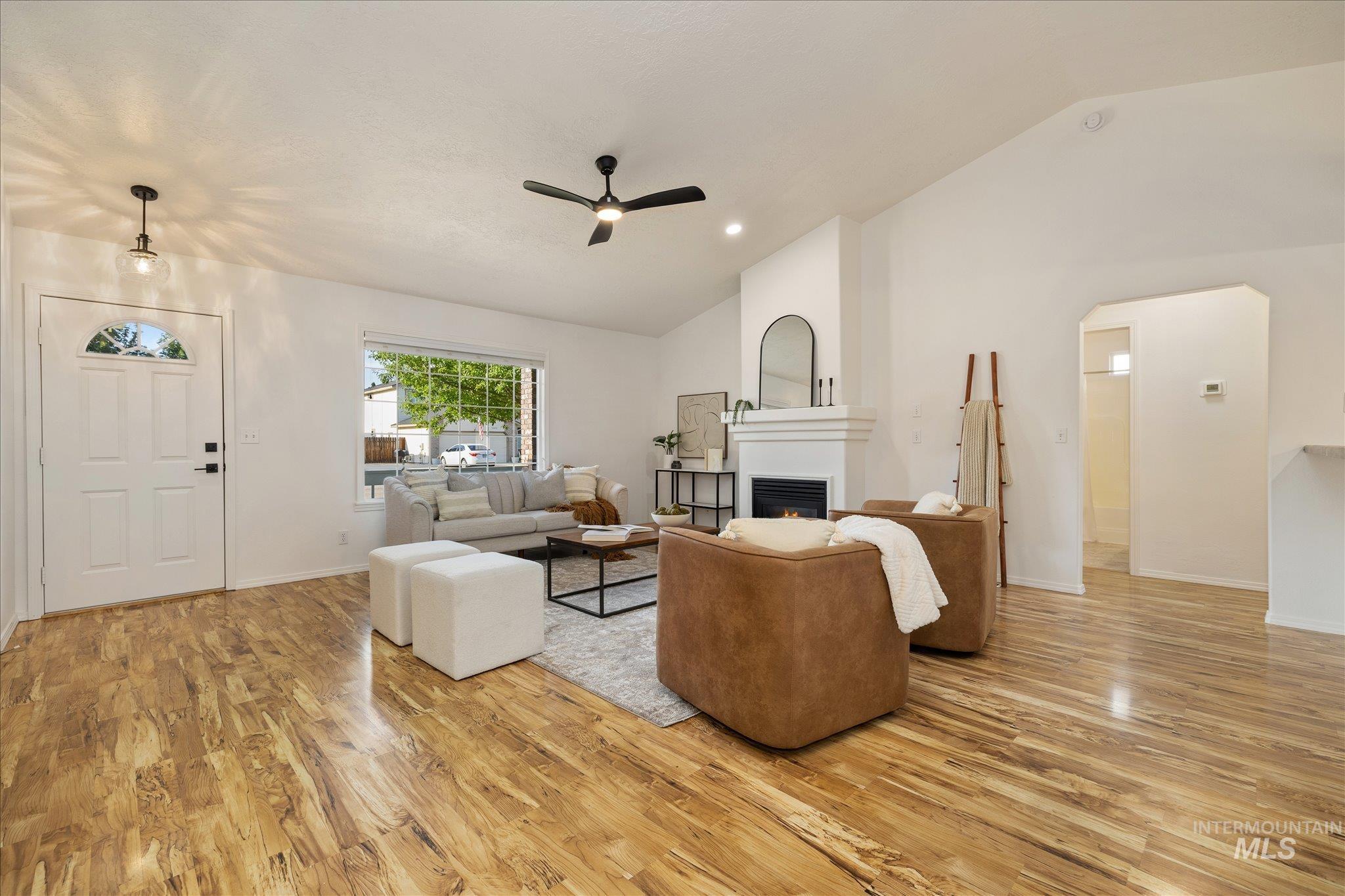 13513 W Acorn St, Boise, Idaho 83713, 3 Bedrooms, 2 Bathrooms, Residential For Sale, Price $415,000, 98991791