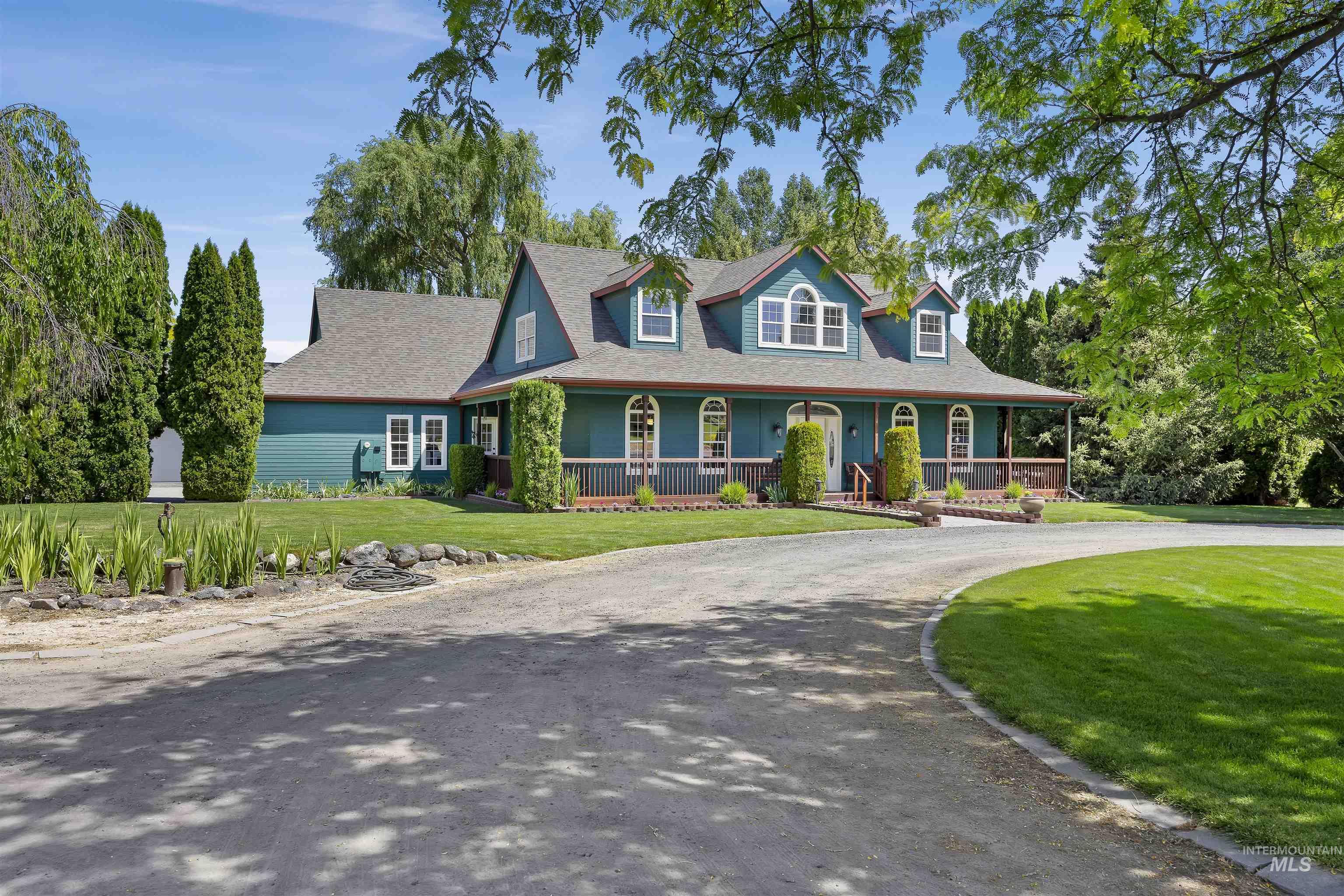 3716 North 2544 East, Twin Falls, Idaho 83301, 4 Bedrooms, 3 Bathrooms, Residential For Sale, Price $775,000,MLS 98991795