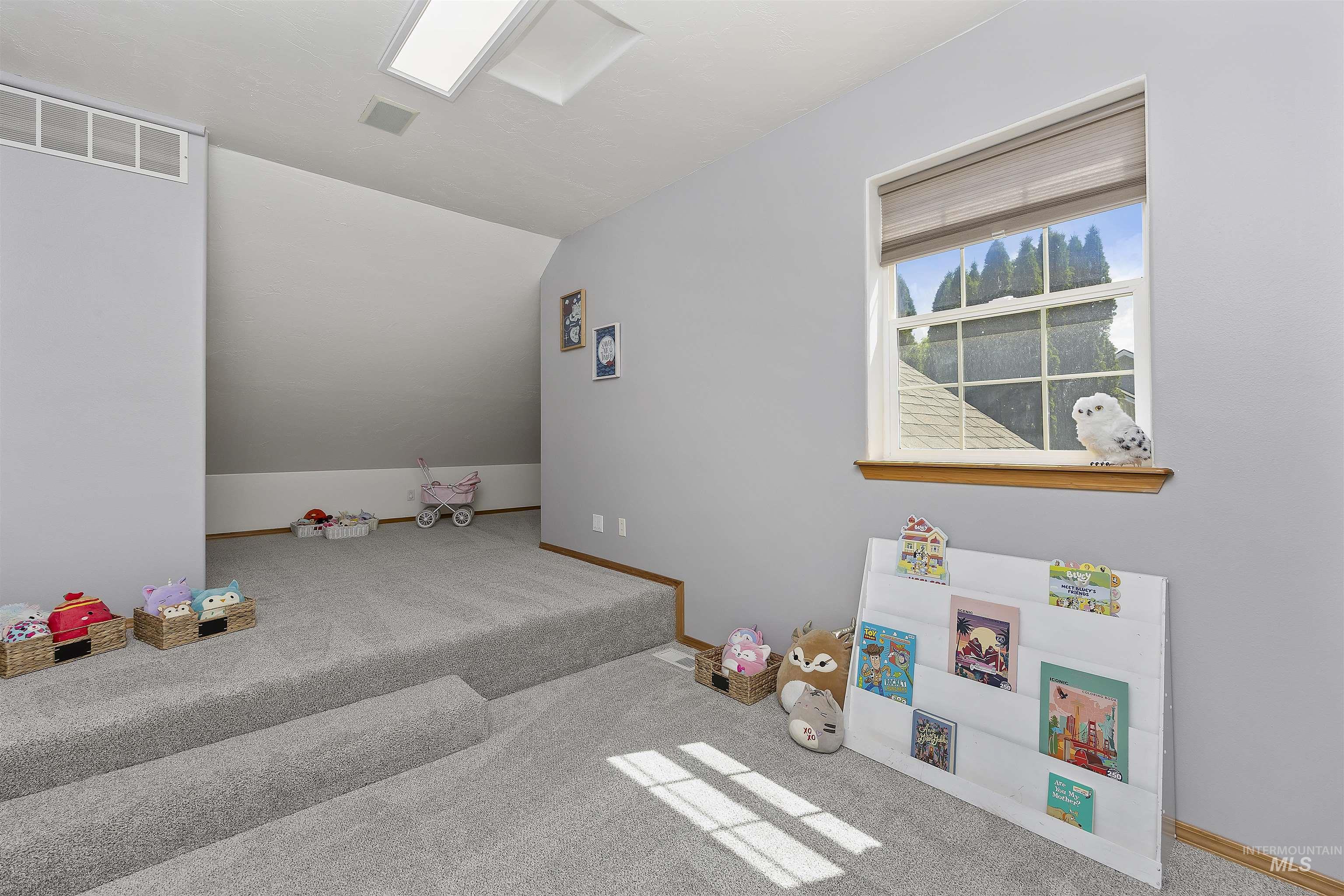 3716 North 2544 East, Twin Falls, Idaho 83301, 4 Bedrooms, 3 Bathrooms, Residential For Sale, Price $775,000,MLS 98991795
