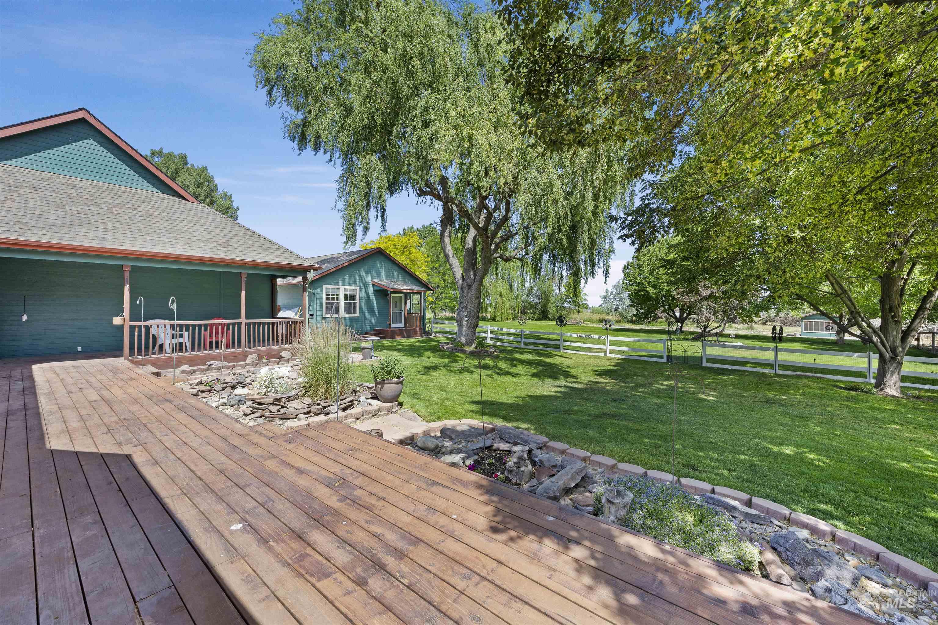 3716 North 2544 East, Twin Falls, Idaho 83301, 4 Bedrooms, 3 Bathrooms, Residential For Sale, Price $775,000,MLS 98991795