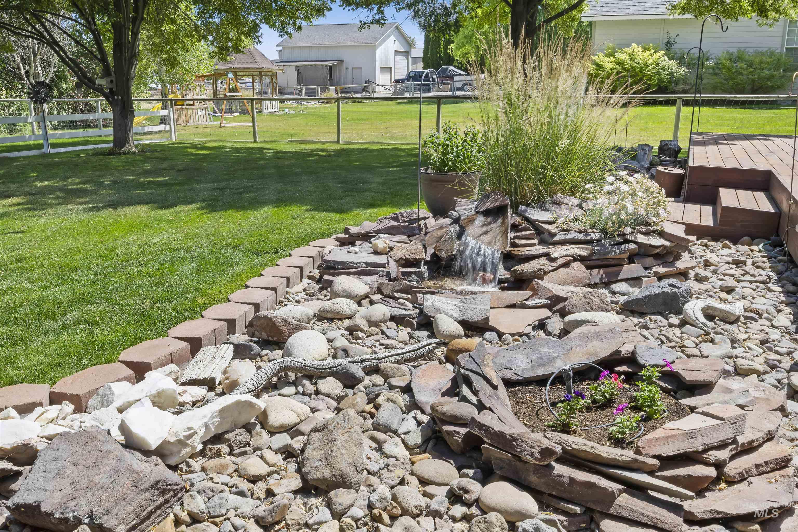3716 North 2544 East, Twin Falls, Idaho 83301, 4 Bedrooms, 3 Bathrooms, Residential For Sale, Price $775,000,MLS 98991795