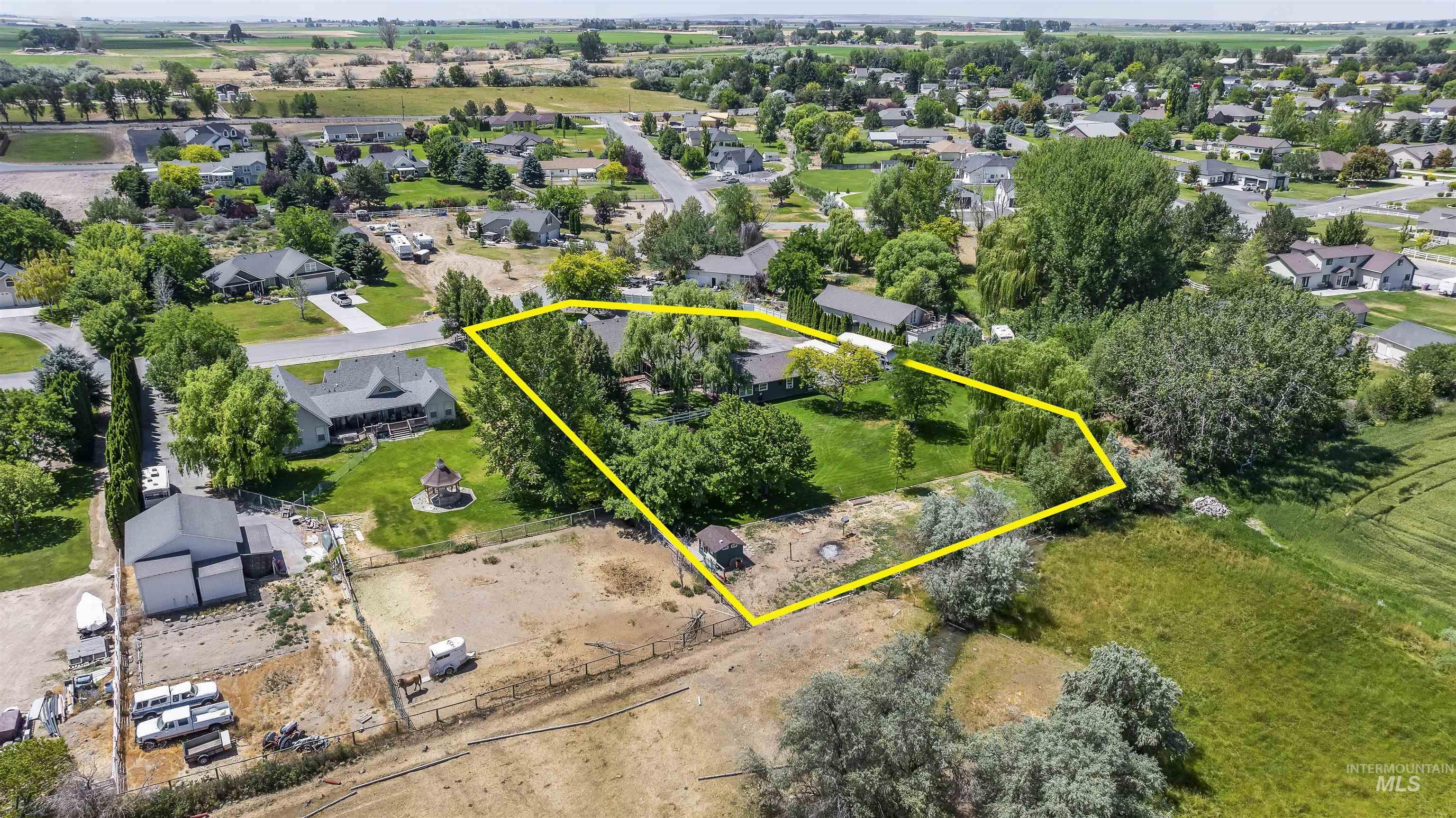 3716 North 2544 East, Twin Falls, Idaho 83301, 4 Bedrooms, 3 Bathrooms, Residential For Sale, Price $775,000,MLS 98991795