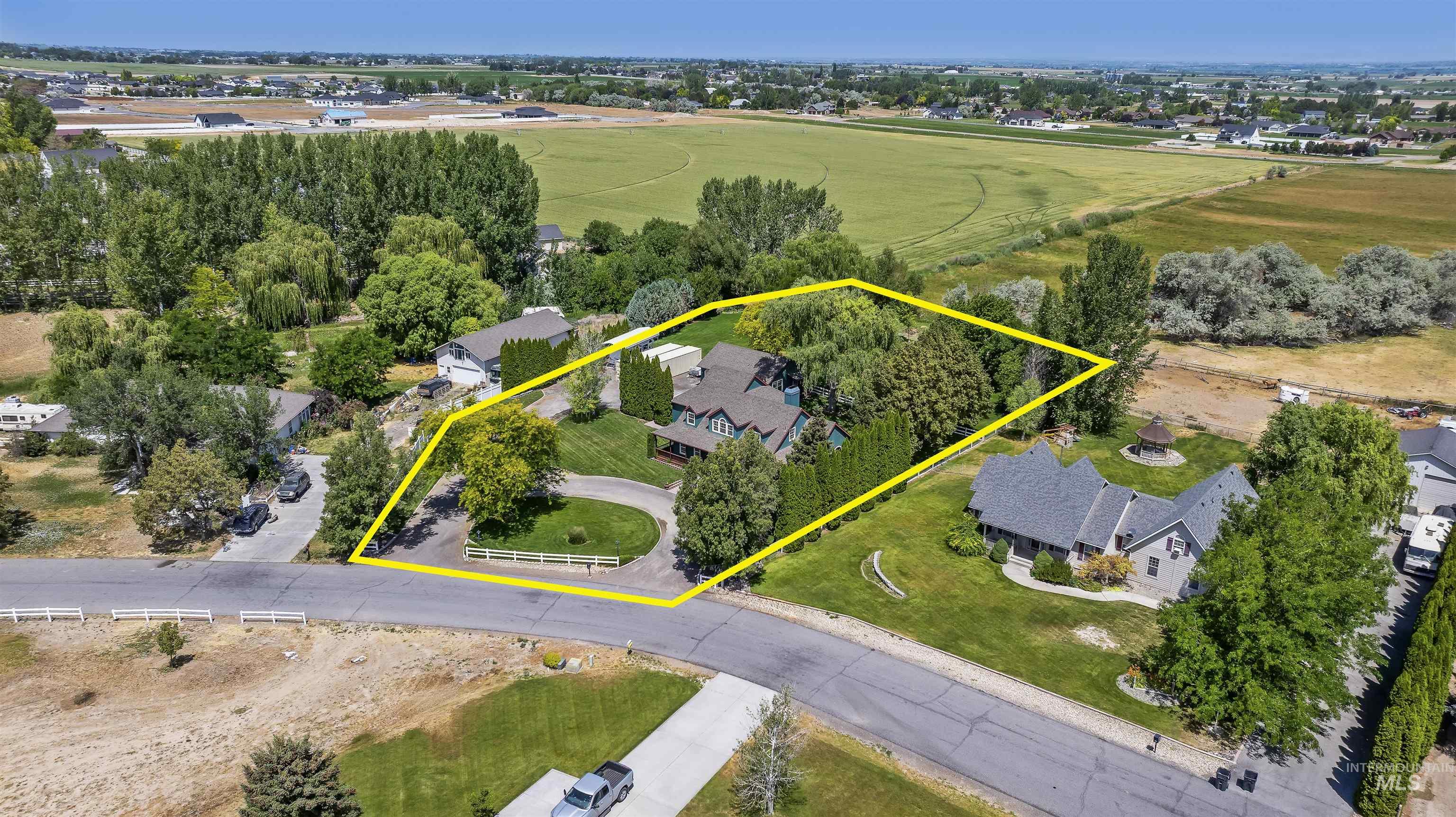 3716 North 2544 East, Twin Falls, Idaho 83301, 4 Bedrooms, 3 Bathrooms, Residential For Sale, Price $775,000,MLS 98991795