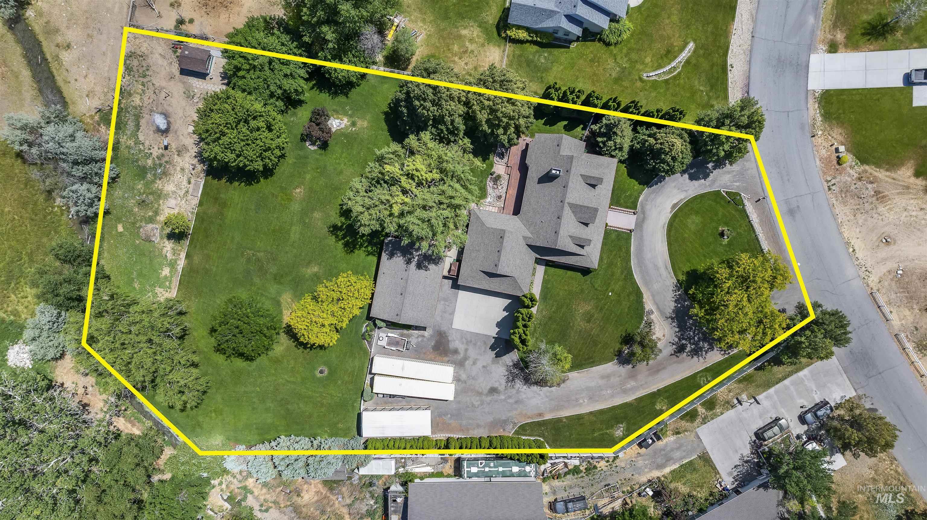 3716 North 2544 East, Twin Falls, Idaho 83301, 4 Bedrooms, 3 Bathrooms, Residential For Sale, Price $775,000,MLS 98991795