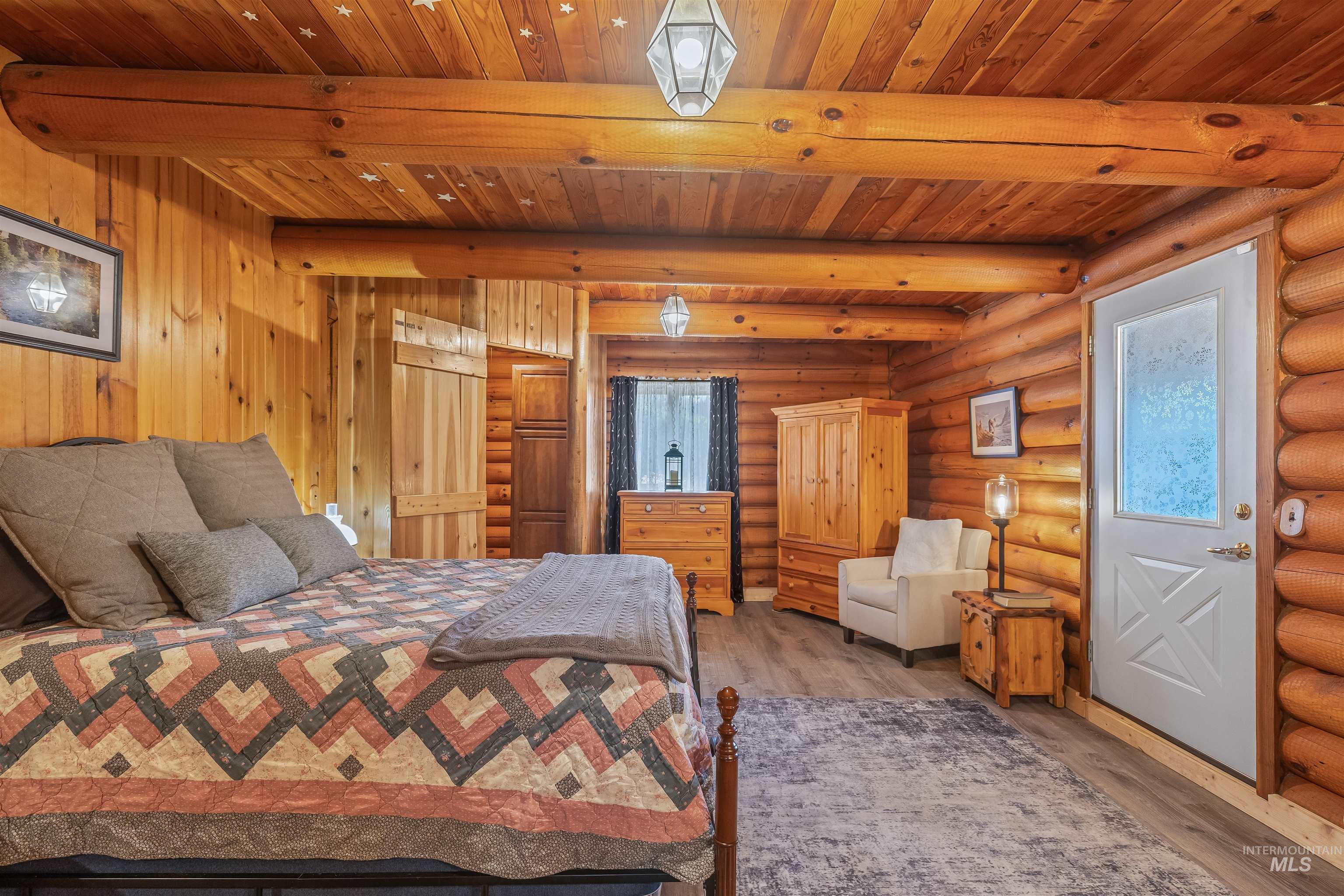 290 & 367 Trails End Dr, Ahsahka, Idaho 83520, 1 Bedroom, 1 Bathroom, Residential Income For Sale, Price $1,700,000, 98991797