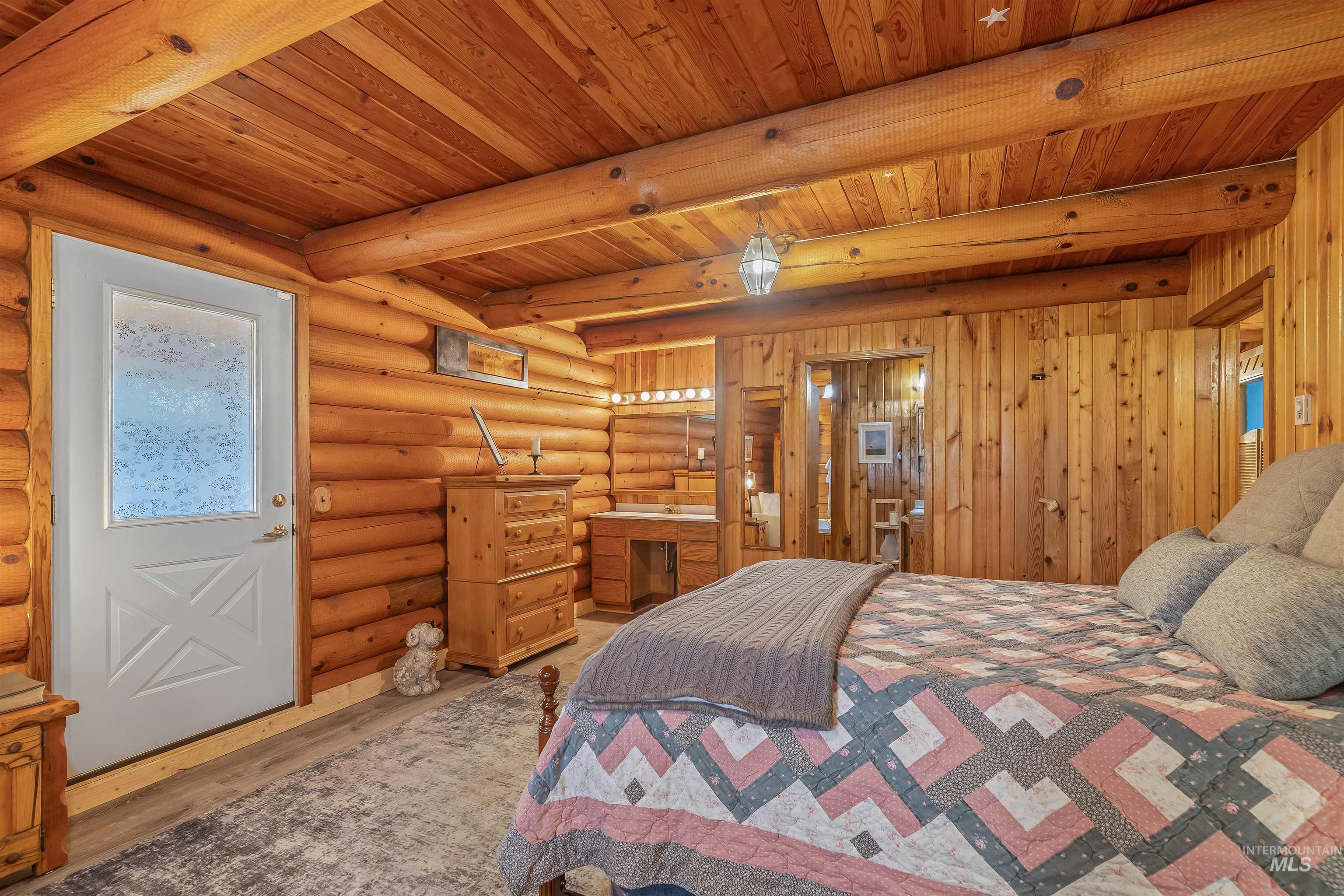 290 & 367 Trails End Dr, Ahsahka, Idaho 83520, 1 Bedroom, 1 Bathroom, Residential Income For Sale, Price $1,700,000, 98991797