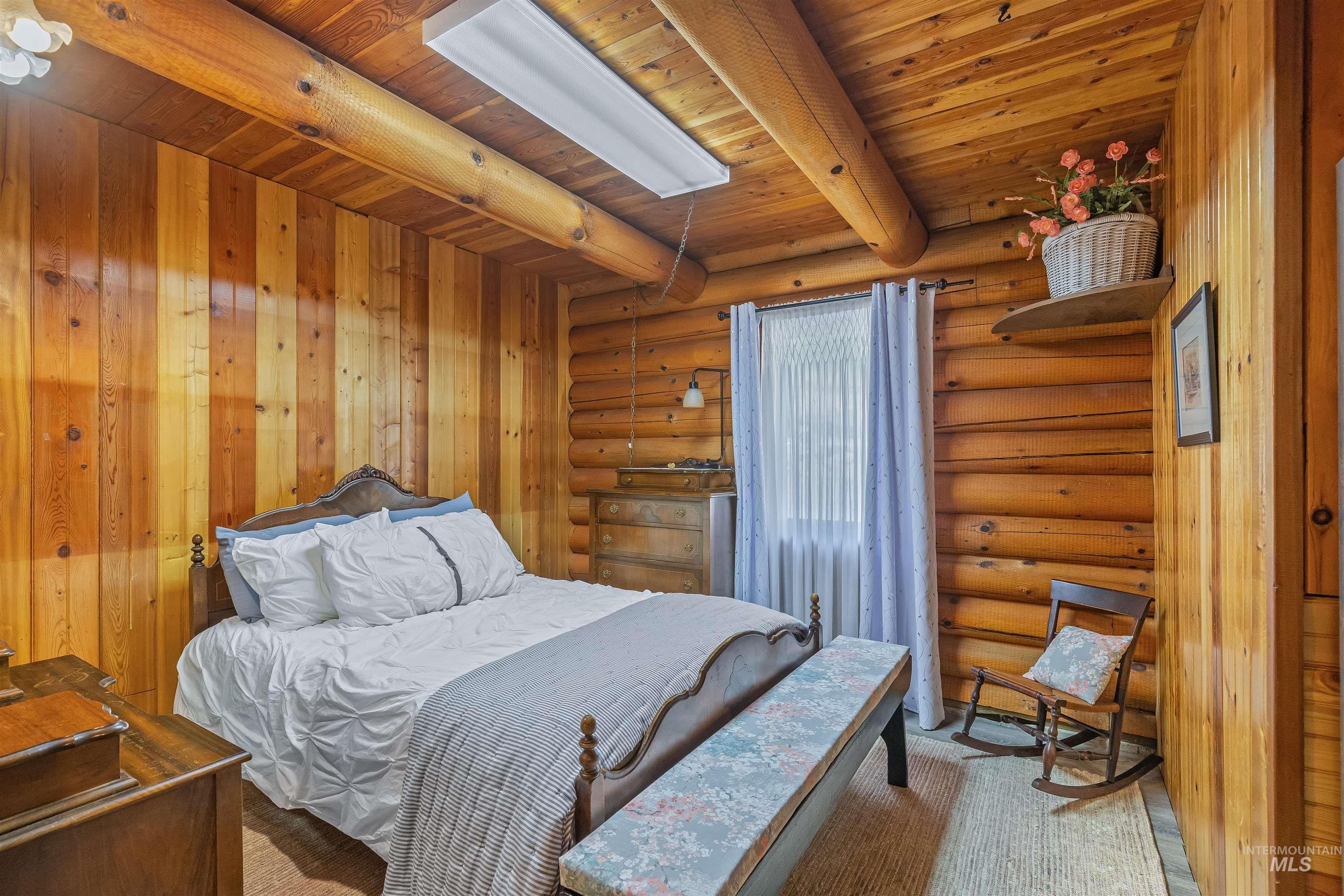 290 & 367 Trails End Dr, Ahsahka, Idaho 83520, 1 Bedroom, 1 Bathroom, Residential Income For Sale, Price $1,700,000, 98991797