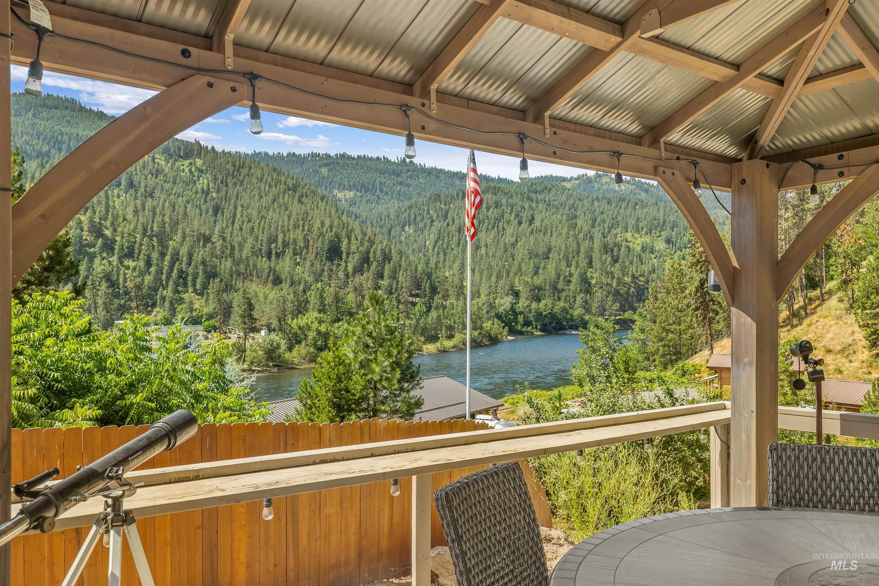 290 & 367 Trails End Dr, Ahsahka, Idaho 83520, 1 Bedroom, 1 Bathroom, Residential Income For Sale, Price $1,700,000, 98991797