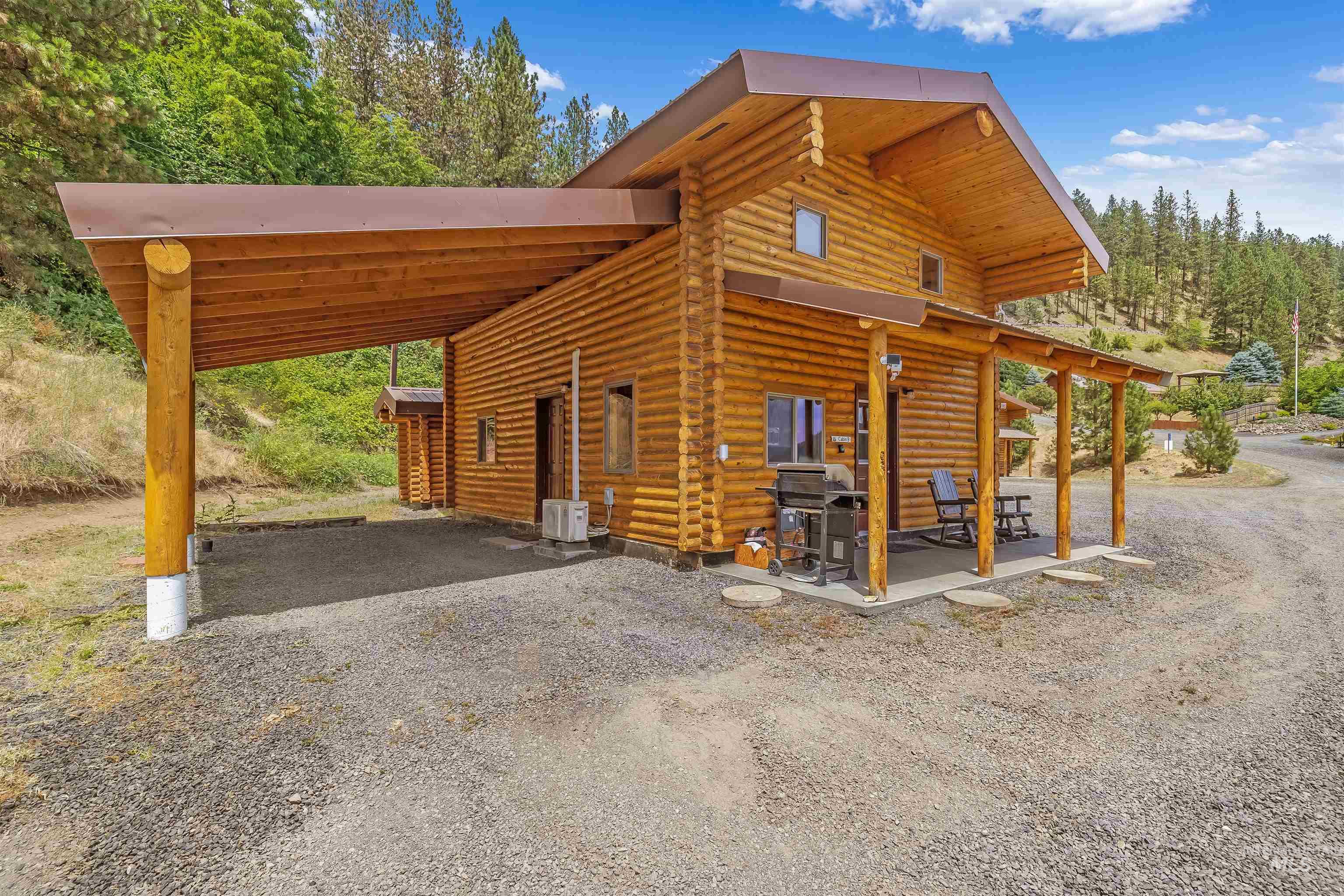 290 & 367 Trails End Dr, Ahsahka, Idaho 83520, 1 Bedroom, 1 Bathroom, Residential Income For Sale, Price $1,700,000, 98991797