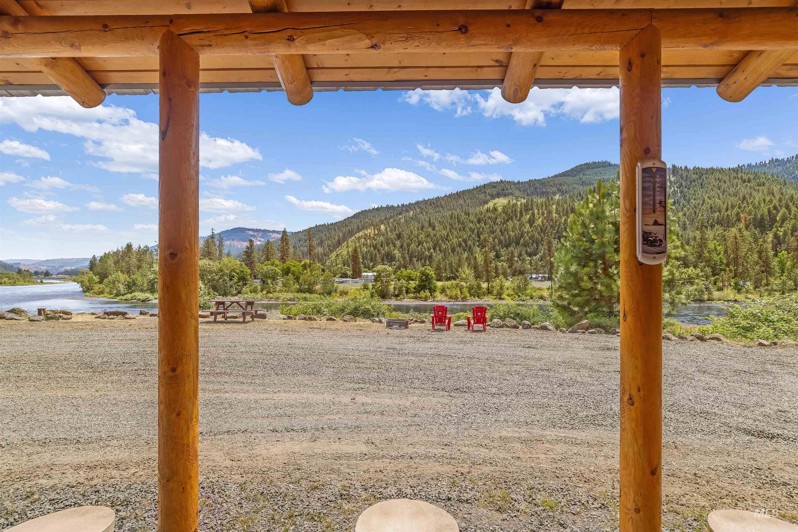 290 & 367 Trails End Dr, Ahsahka, Idaho 83520, 1 Bedroom, 1 Bathroom, Residential Income For Sale, Price $1,700,000, 98991797