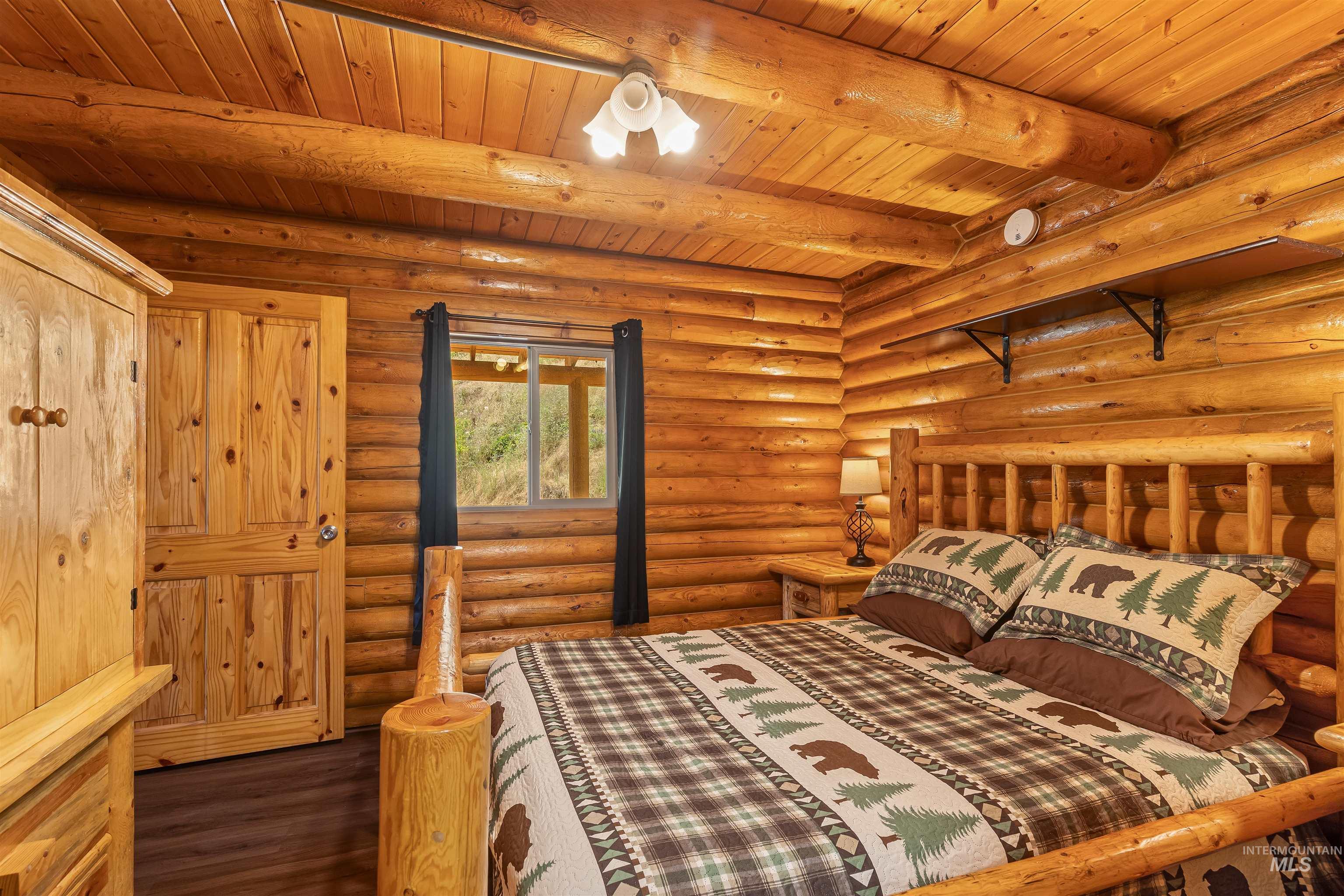 290 & 367 Trails End Dr, Ahsahka, Idaho 83520, 1 Bedroom, 1 Bathroom, Residential Income For Sale, Price $1,700,000, 98991797