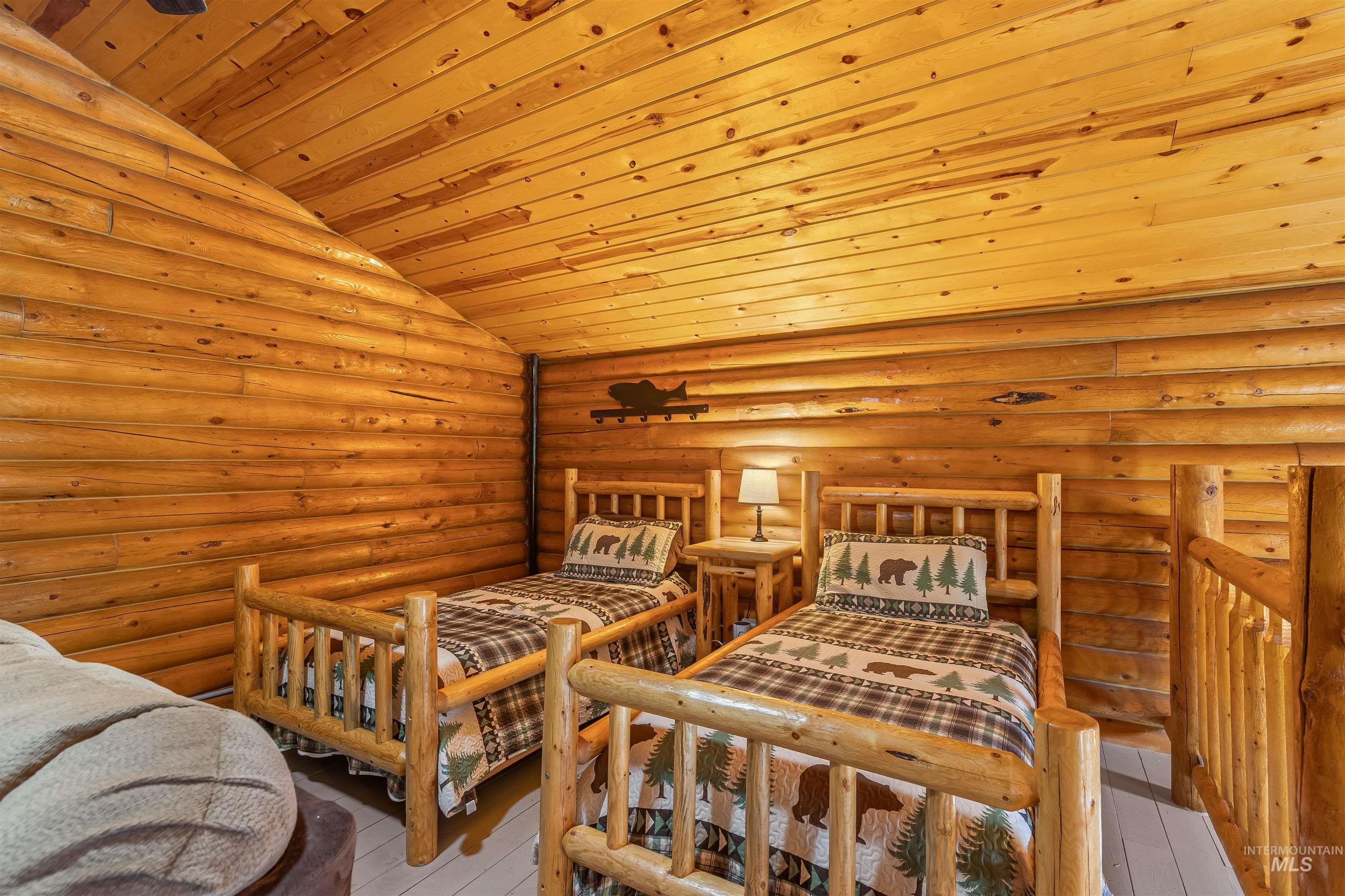 290 & 367 Trails End Dr, Ahsahka, Idaho 83520, 1 Bedroom, 1 Bathroom, Residential Income For Sale, Price $1,700,000, 98991797