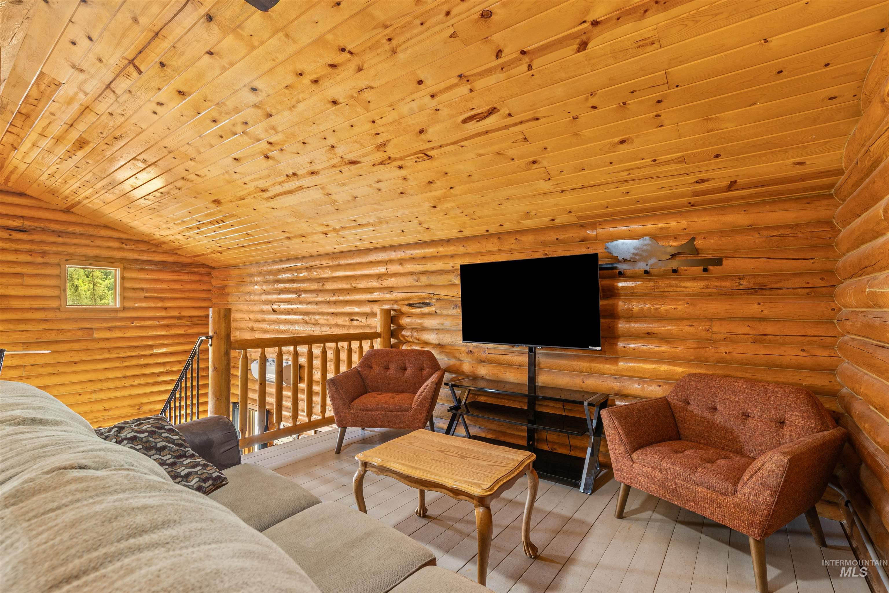 290 & 367 Trails End Dr, Ahsahka, Idaho 83520, 1 Bedroom, 1 Bathroom, Residential Income For Sale, Price $1,700,000, 98991797