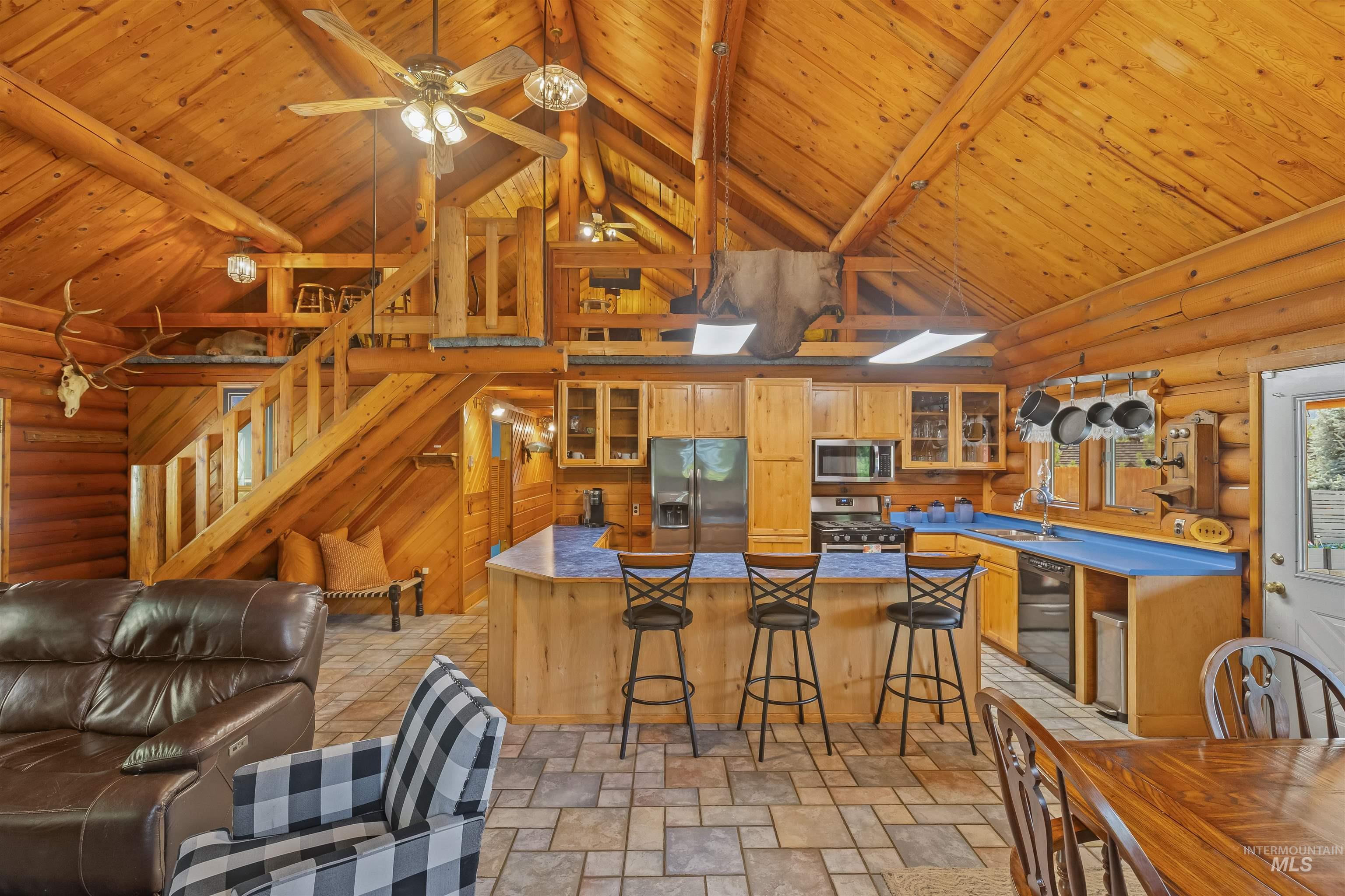 290 & 367 Trails End Dr, Ahsahka, Idaho 83520, 1 Bedroom, 1 Bathroom, Residential Income For Sale, Price $1,700,000, 98991797