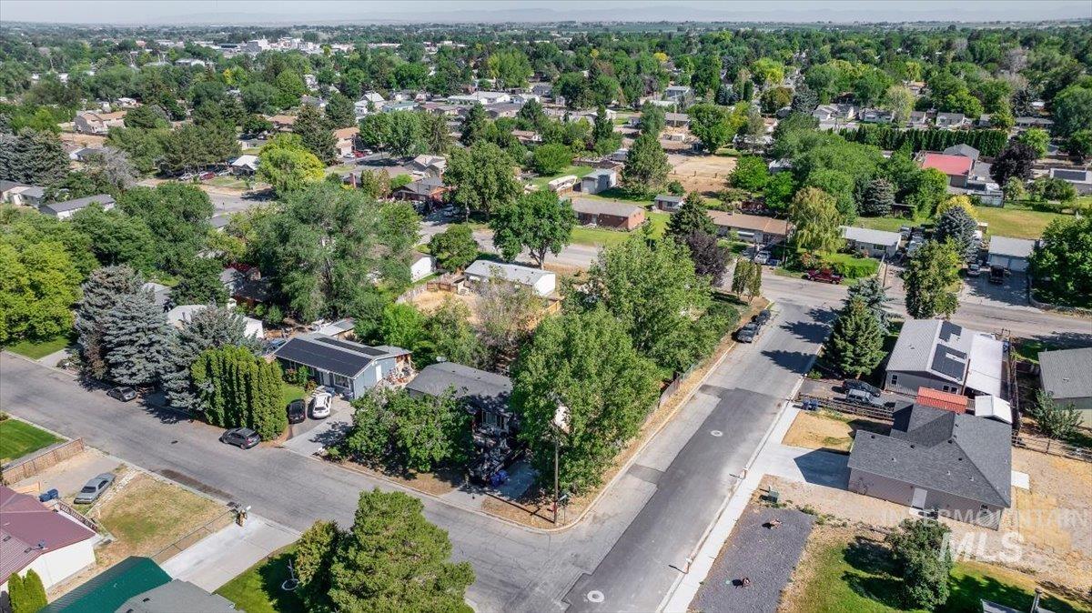 526 W Avenue E # J, Jerome, Idaho 83338-2914, 3 Bedrooms, 2 Bathrooms, Residential For Sale, Price $289,900, 98991798