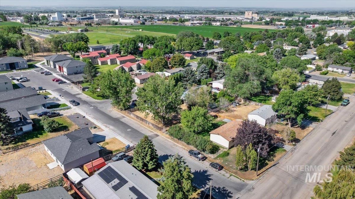526 W Avenue E # J, Jerome, Idaho 83338-2914, 3 Bedrooms, 2 Bathrooms, Residential For Sale, Price $289,900, 98991798