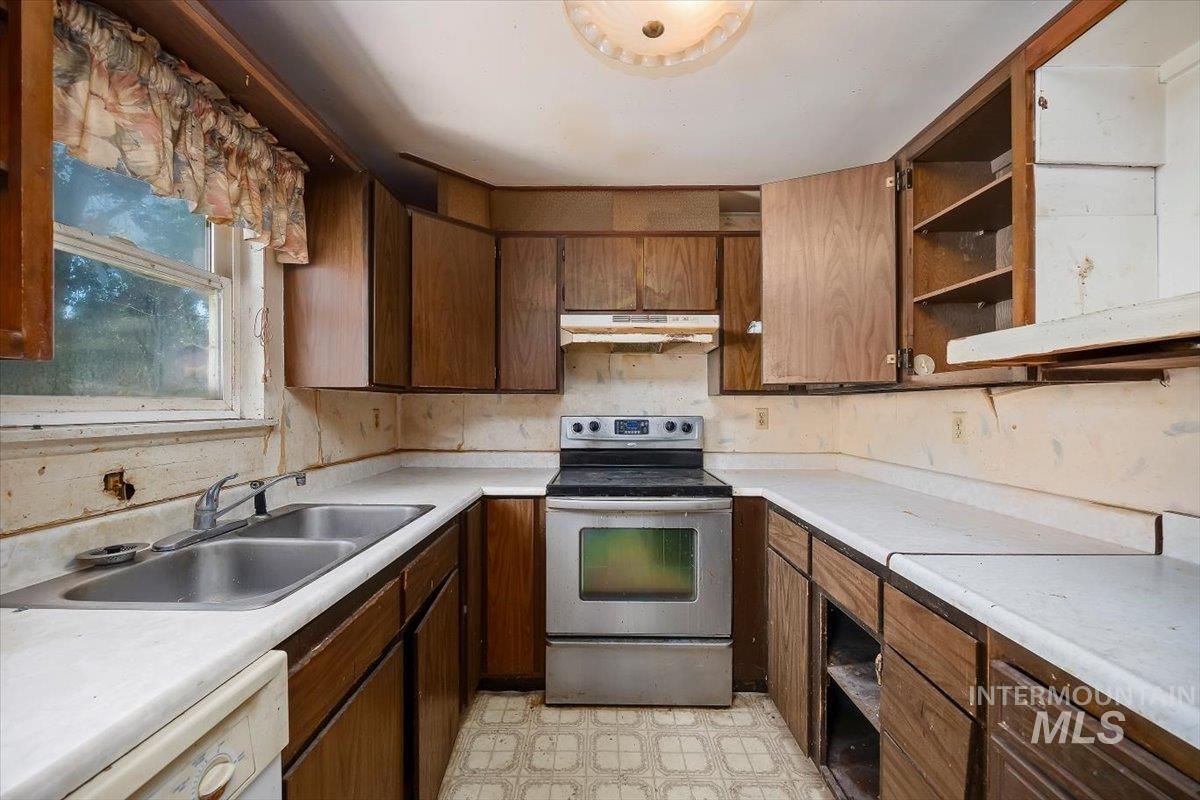 526 W Avenue E # J, Jerome, Idaho 83338-2914, 3 Bedrooms, 2 Bathrooms, Residential For Sale, Price $289,900, 98991798