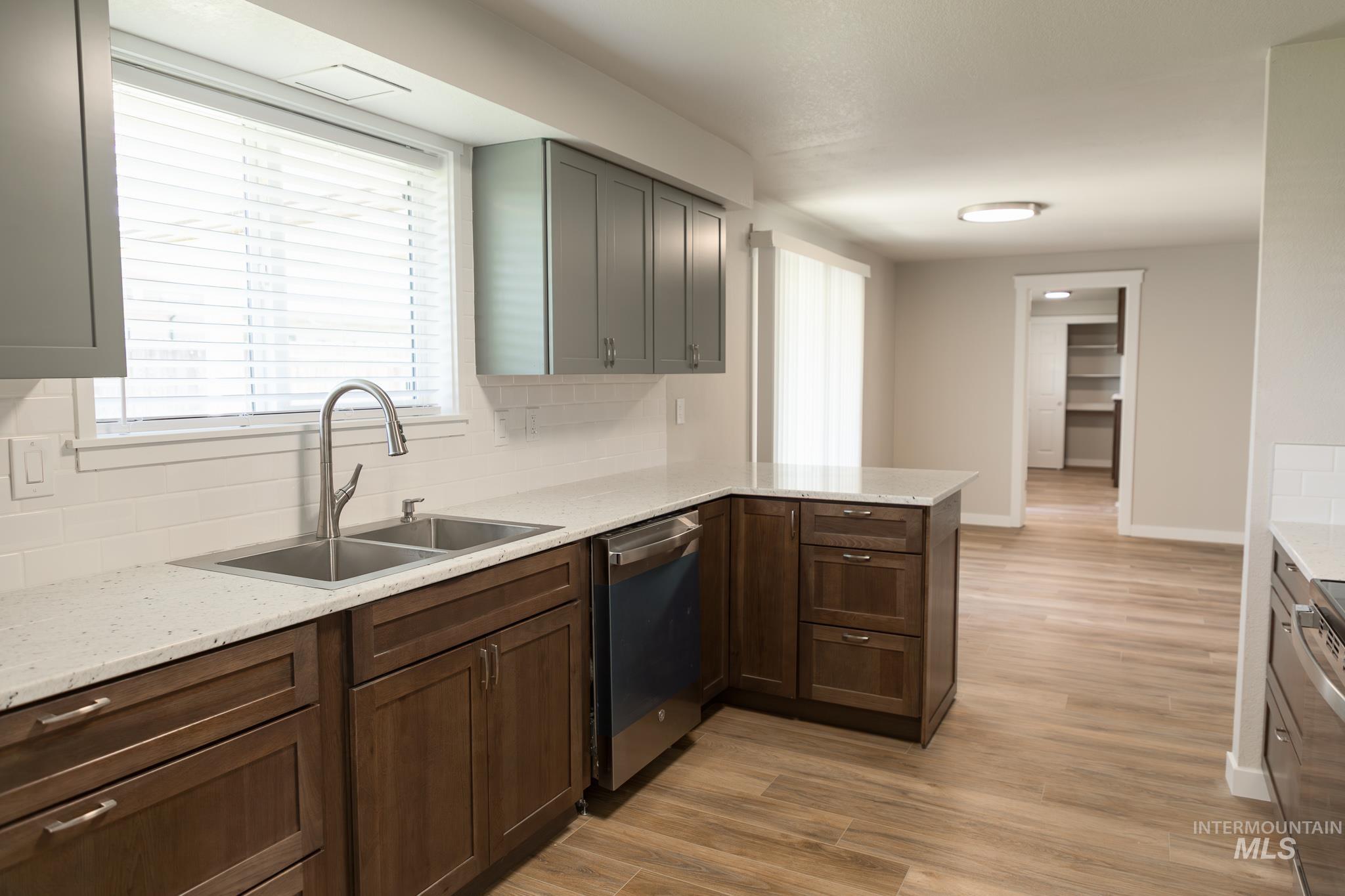 1366 Arata Way, Ontario, Oregon 97914, 3 Bedrooms, 2 Bathrooms, Rental For Rent, Price $2,495,MLS 98991800