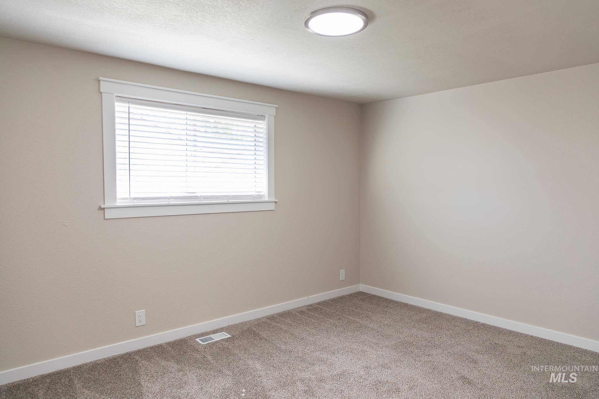 1366 Arata Way, Ontario, Oregon 97914, 3 Bedrooms, 2 Bathrooms, Rental For Rent, Price $2,495,MLS 98991800