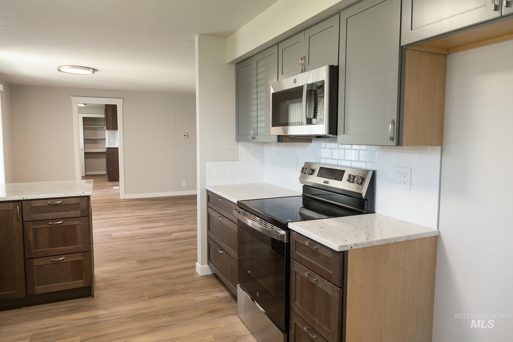 1366 Arata Way, Ontario, Oregon 97914, 3 Bedrooms, 2 Bathrooms, Rental For Rent, Price $2,495,MLS 98991800