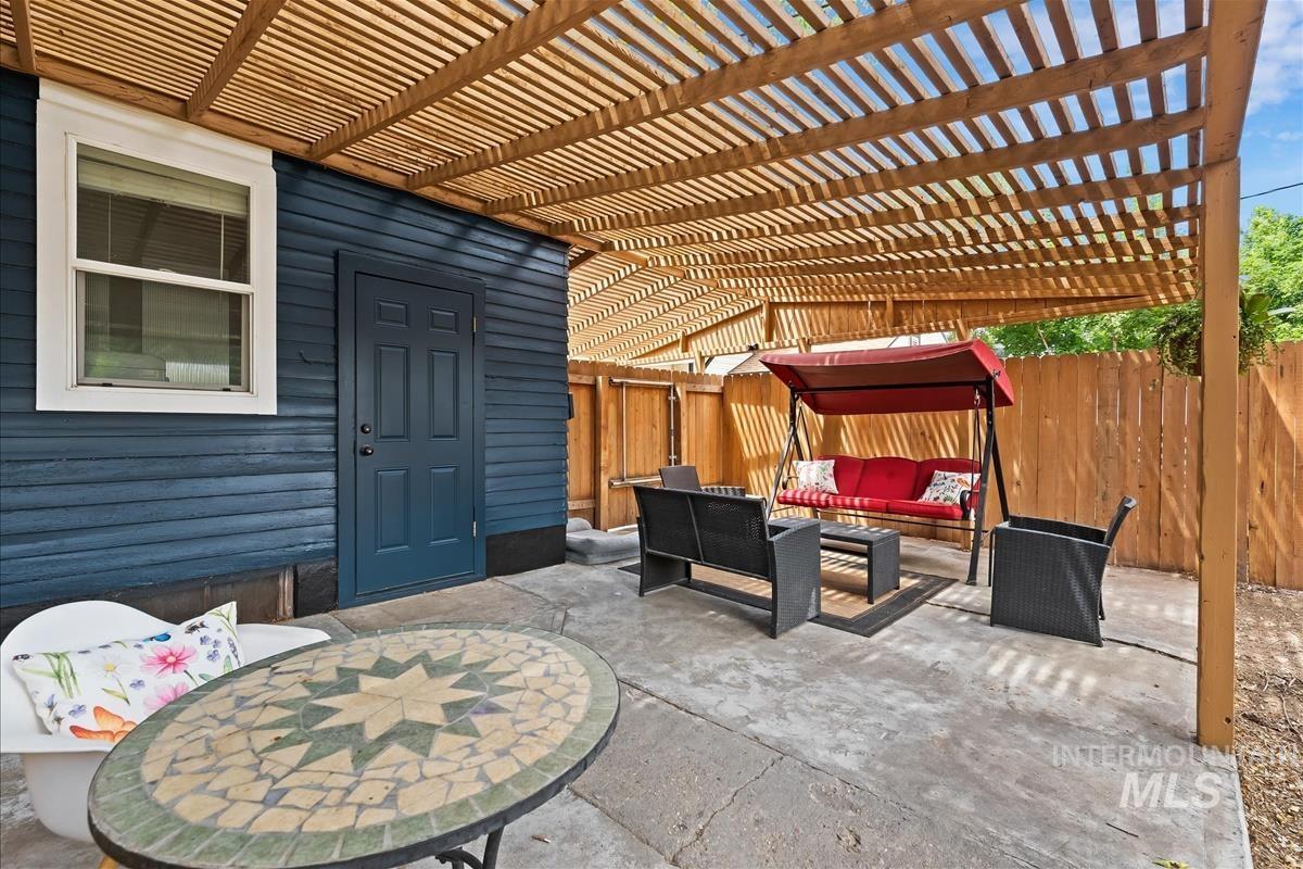 120 S Nectarine St, Nampa, Idaho 83686, 2 Bedrooms, 1 Bathroom, Residential For Sale, Price $319,500, 98991801