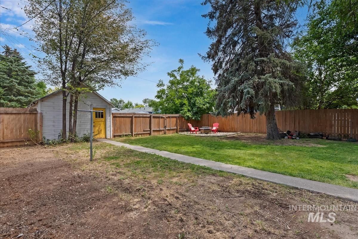 120 S Nectarine St, Nampa, Idaho 83686, 2 Bedrooms, 1 Bathroom, Residential For Sale, Price $319,500, 98991801