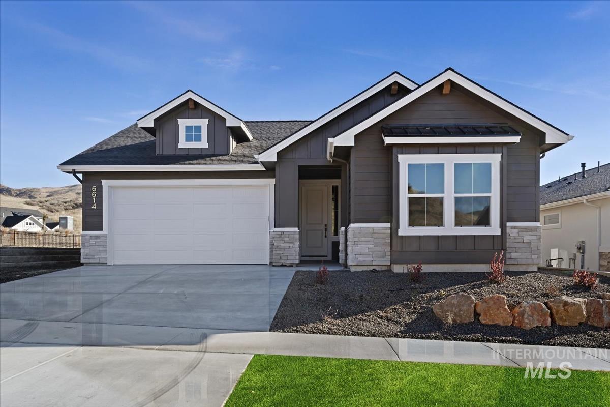 11945 S Besra Ln., Kuna, Idaho 83634, 4 Bedrooms, 2 Bathrooms, Residential For Sale, Price $629,880,MLS 98991805