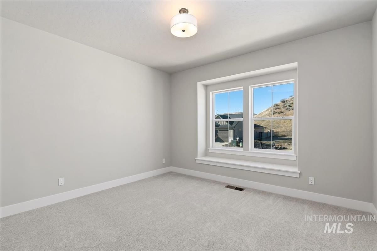11945 S Besra Ln., Kuna, Idaho 83634, 4 Bedrooms, 2 Bathrooms, Residential For Sale, Price $629,880,MLS 98991805