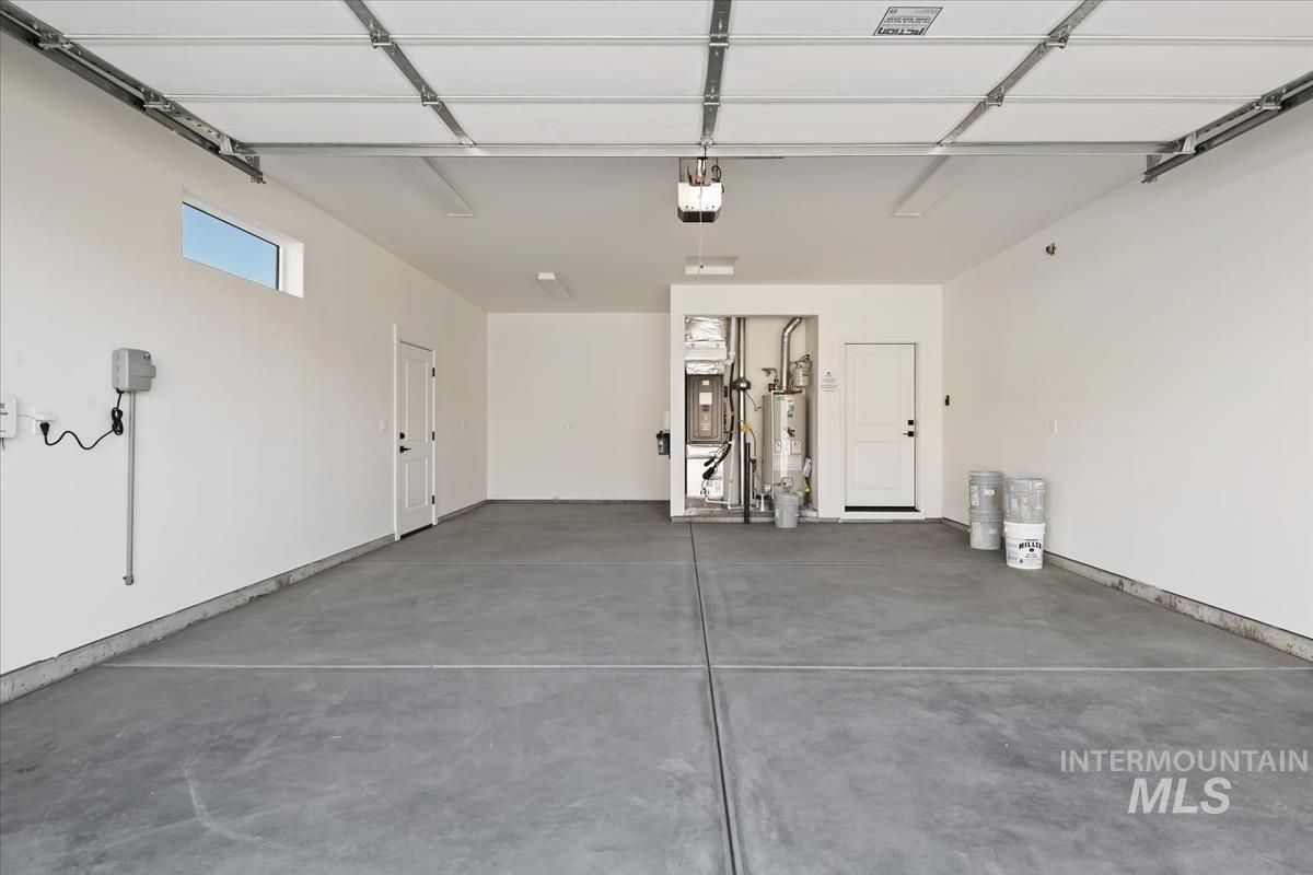 11945 S Besra Ln., Kuna, Idaho 83634, 4 Bedrooms, 2 Bathrooms, Residential For Sale, Price $629,880,MLS 98991805