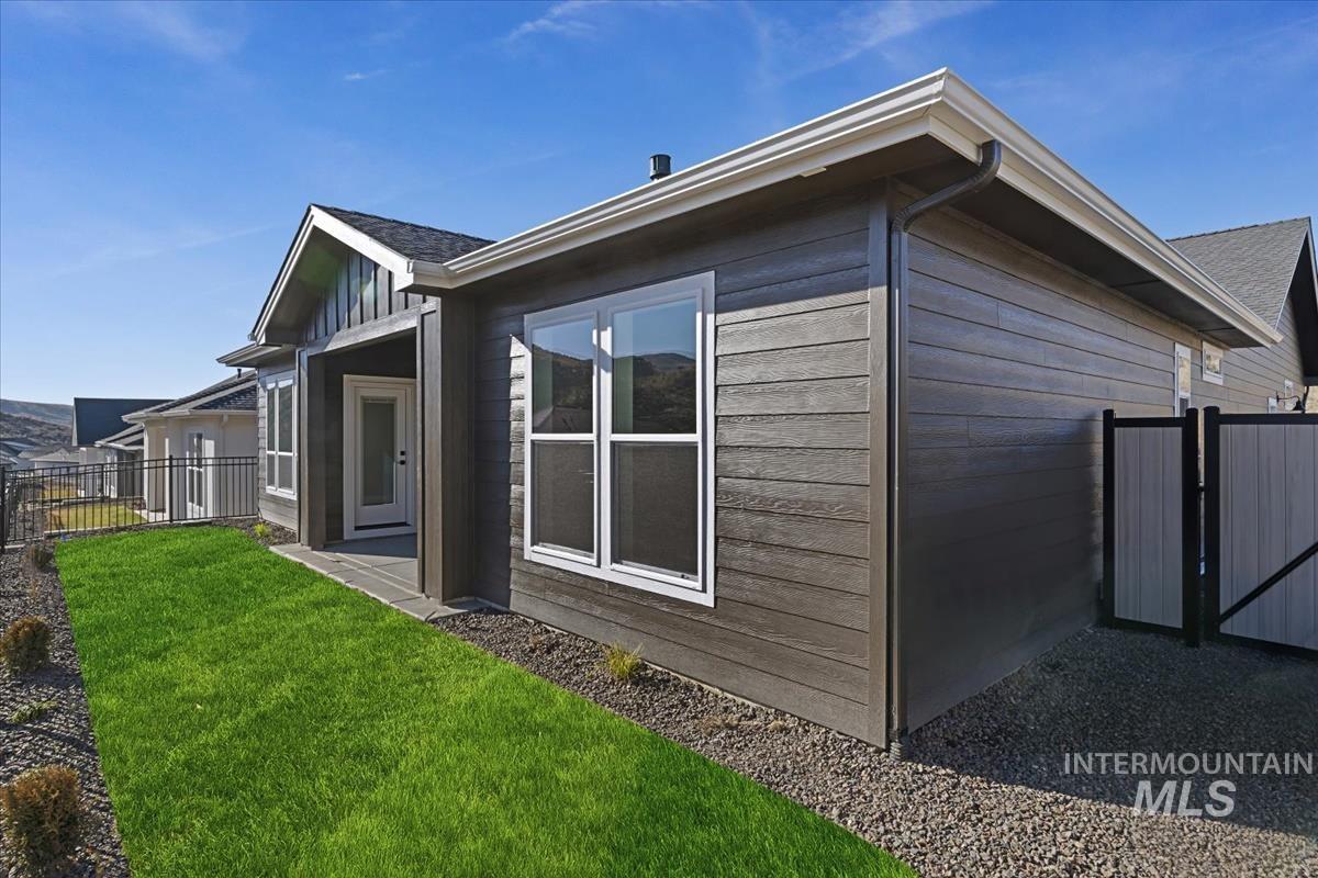 11945 S Besra Ln., Kuna, Idaho 83634, 4 Bedrooms, 2 Bathrooms, Residential For Sale, Price $629,880,MLS 98991805