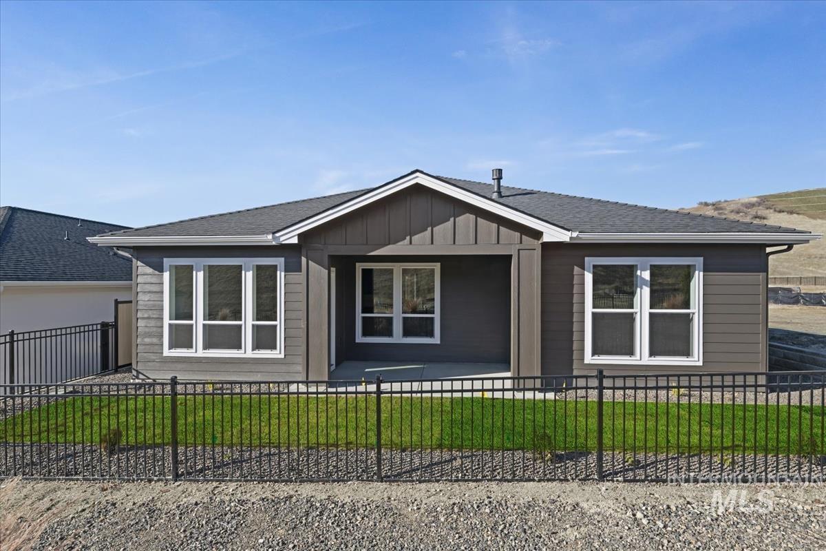11945 S Besra Ln., Kuna, Idaho 83634, 4 Bedrooms, 2 Bathrooms, Residential For Sale, Price $629,880,MLS 98991805