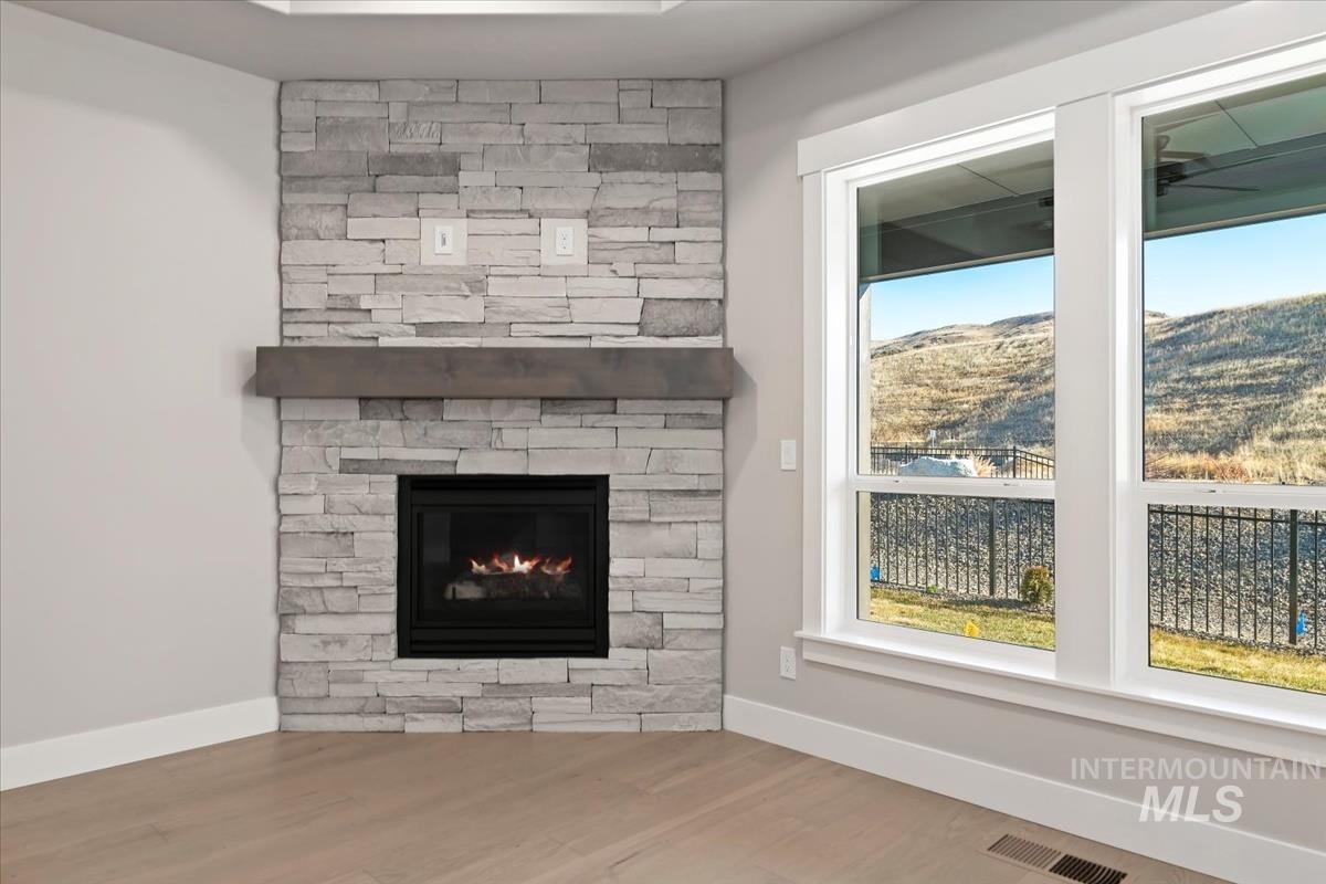 11945 S Besra Ln., Kuna, Idaho 83634, 4 Bedrooms, 2 Bathrooms, Residential For Sale, Price $629,880,MLS 98991805