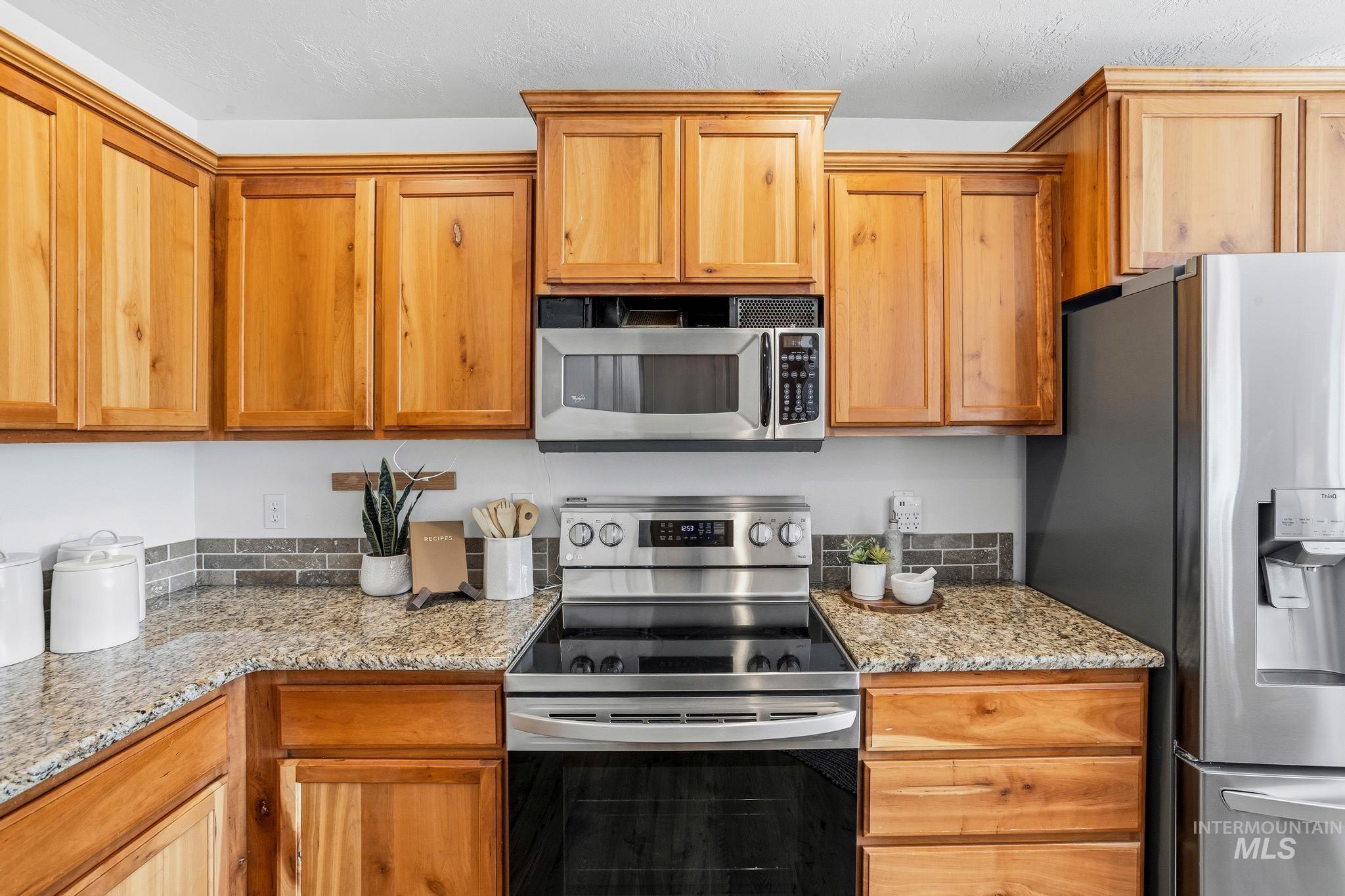 11497 W Celestial Dr, Star, Idaho 83669, 3 Bedrooms, 2.5 Bathrooms, Residential For Sale, Price $599,900,MLS 98991806