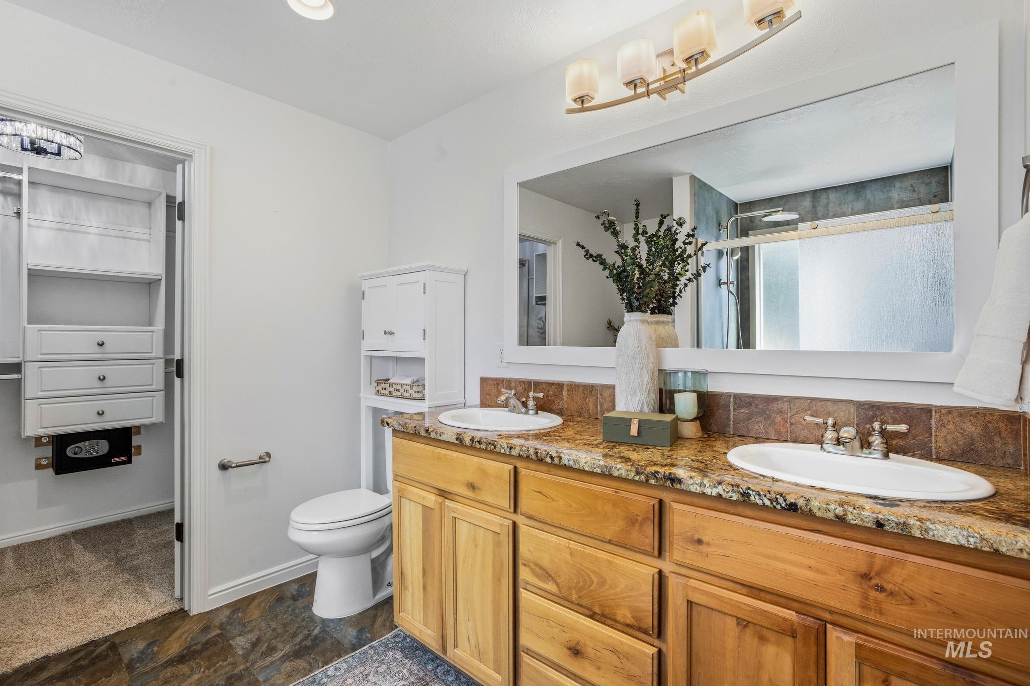 11497 W Celestial Dr, Star, Idaho 83669, 3 Bedrooms, 2.5 Bathrooms, Residential For Sale, Price $599,900,MLS 98991806