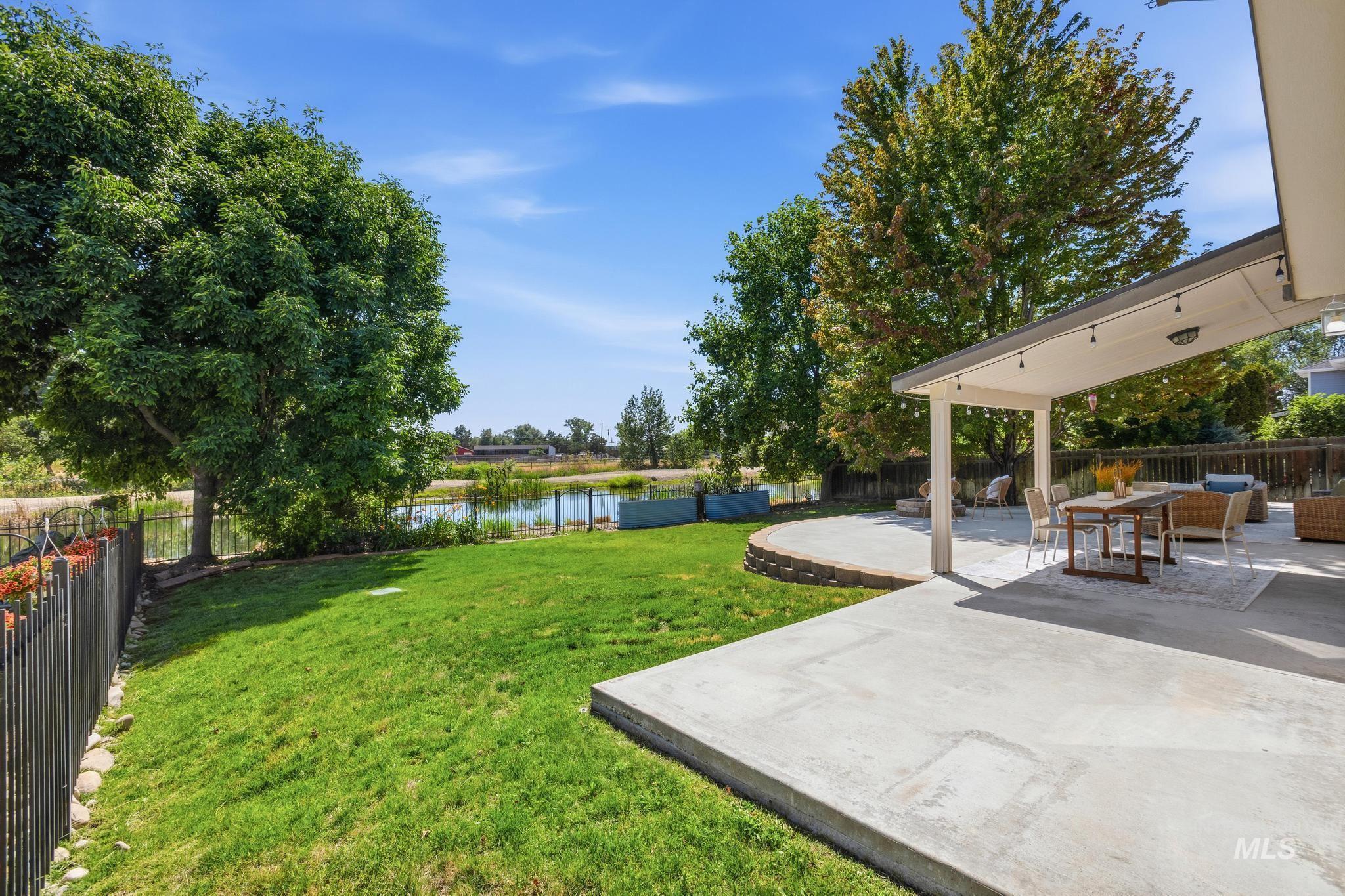 11497 W Celestial Dr, Star, Idaho 83669, 3 Bedrooms, 2.5 Bathrooms, Residential For Sale, Price $599,900,MLS 98991806