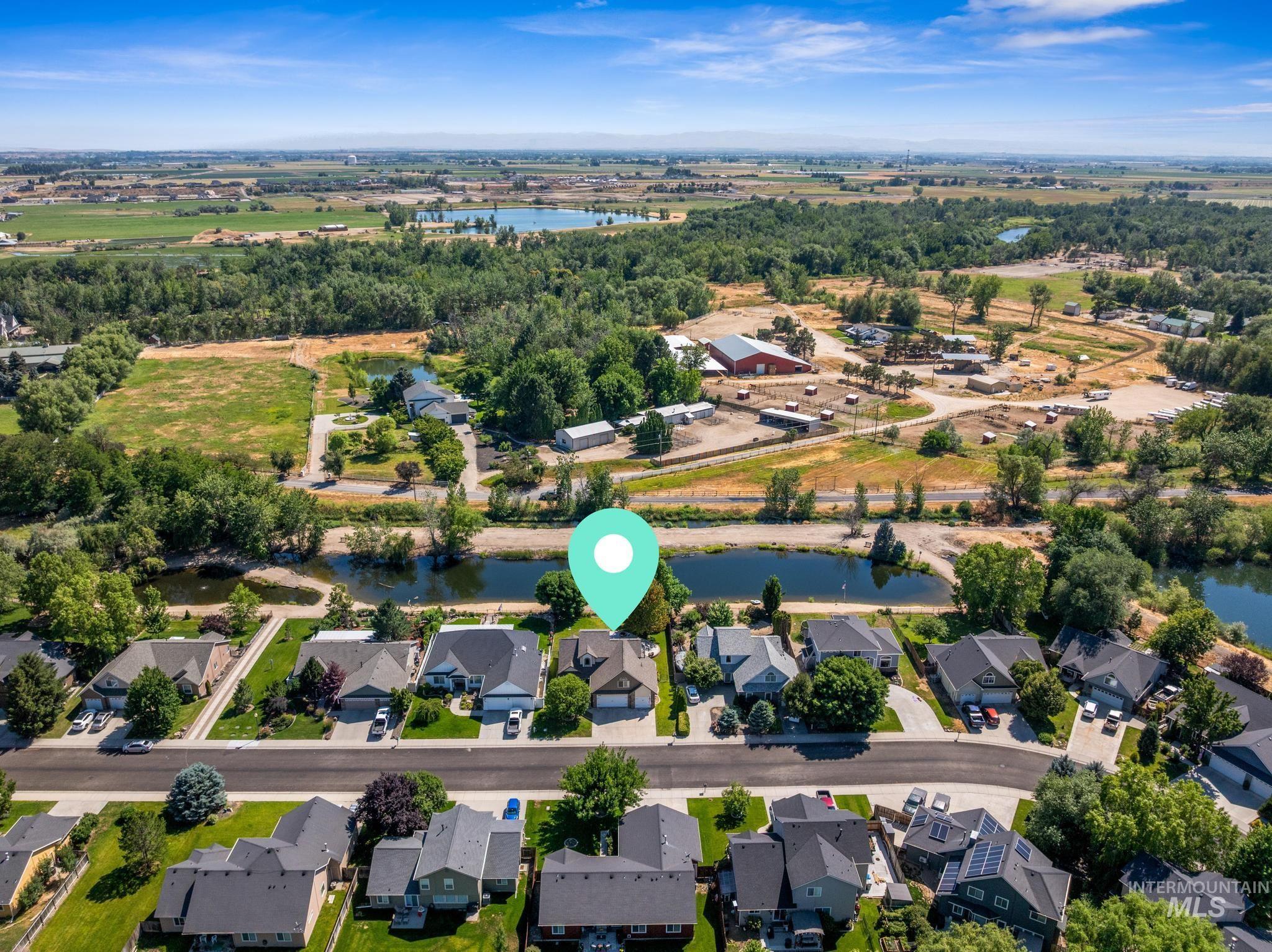 11497 W Celestial Dr, Star, Idaho 83669, 3 Bedrooms, 2.5 Bathrooms, Residential For Sale, Price $599,900,MLS 98991806