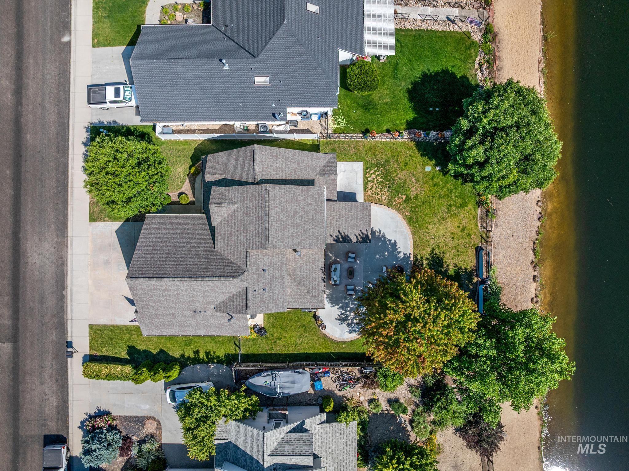 11497 W Celestial Dr, Star, Idaho 83669, 3 Bedrooms, 2.5 Bathrooms, Residential For Sale, Price $599,900,MLS 98991806