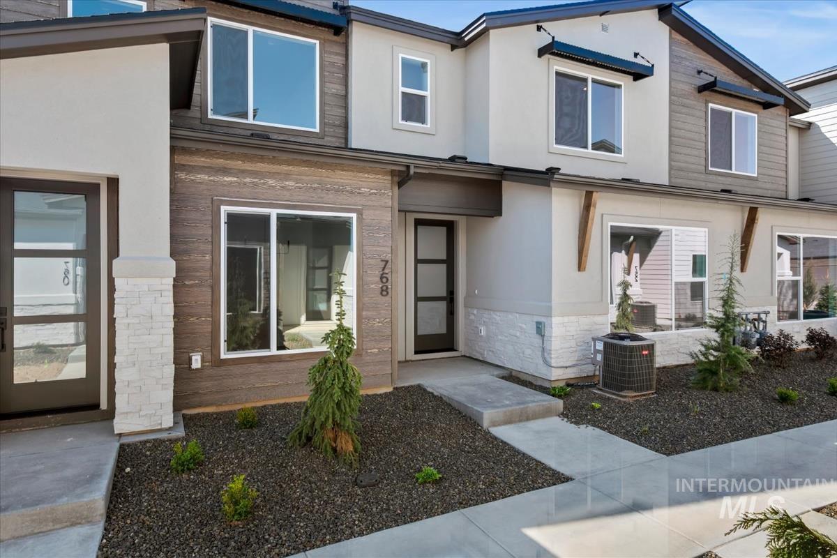 768 S Calhoun Ln., Star, Idaho 83669, 3 Bedrooms, 2.5 Bathrooms, Residential For Sale, Price $414,880,MLS 98991810