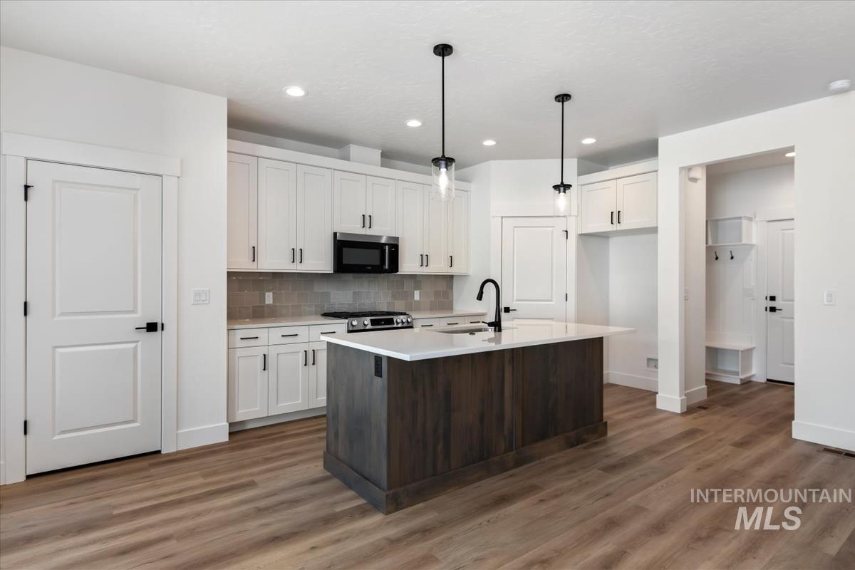 768 S Calhoun Ln., Star, Idaho 83669, 3 Bedrooms, 2.5 Bathrooms, Residential For Sale, Price $414,880,MLS 98991810