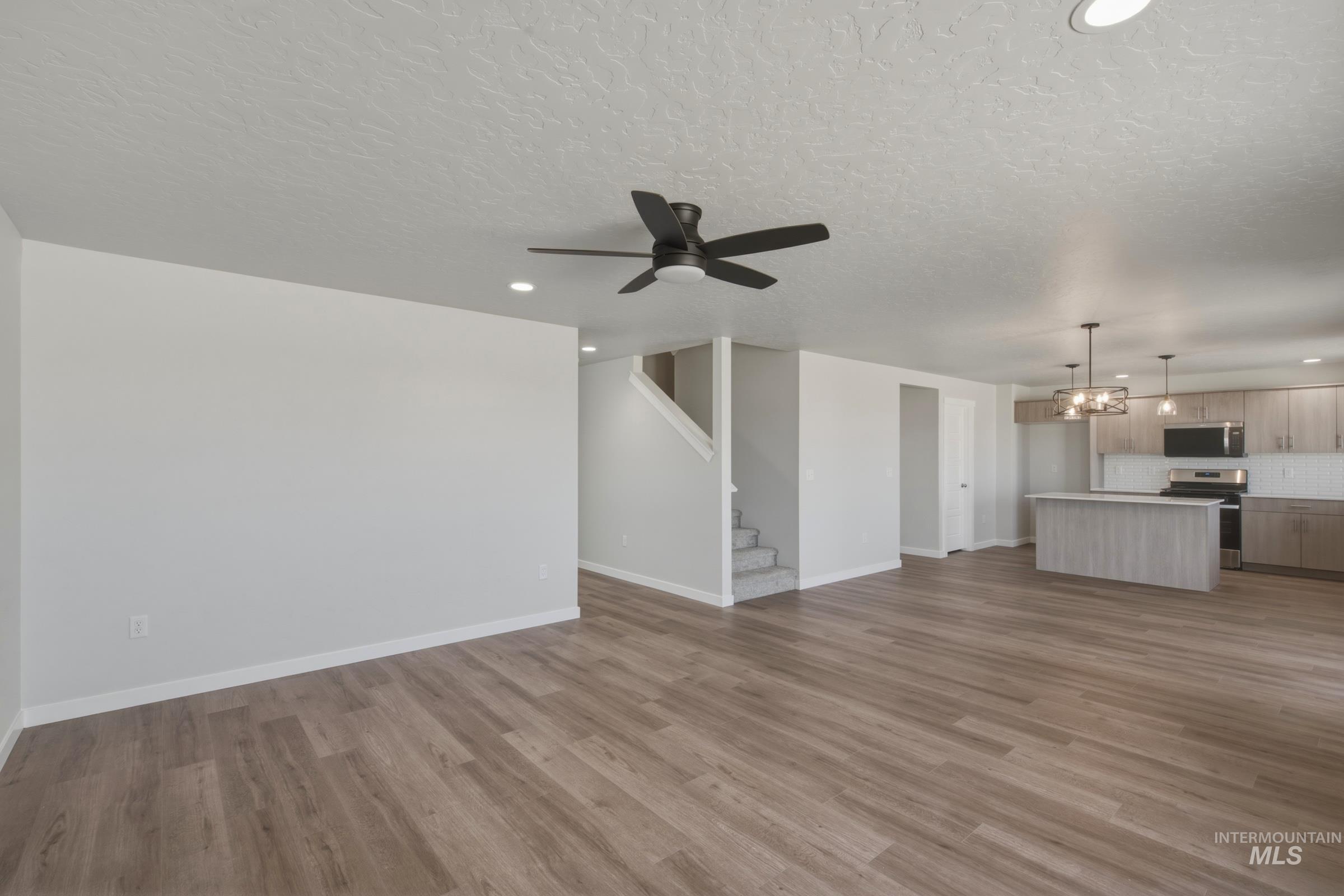 7284 W Trumbull Ct, Eagle, Idaho 83616, 4 Bedrooms, 2.5 Bathrooms, Residential For Sale, Price $654,990,MLS 98991814