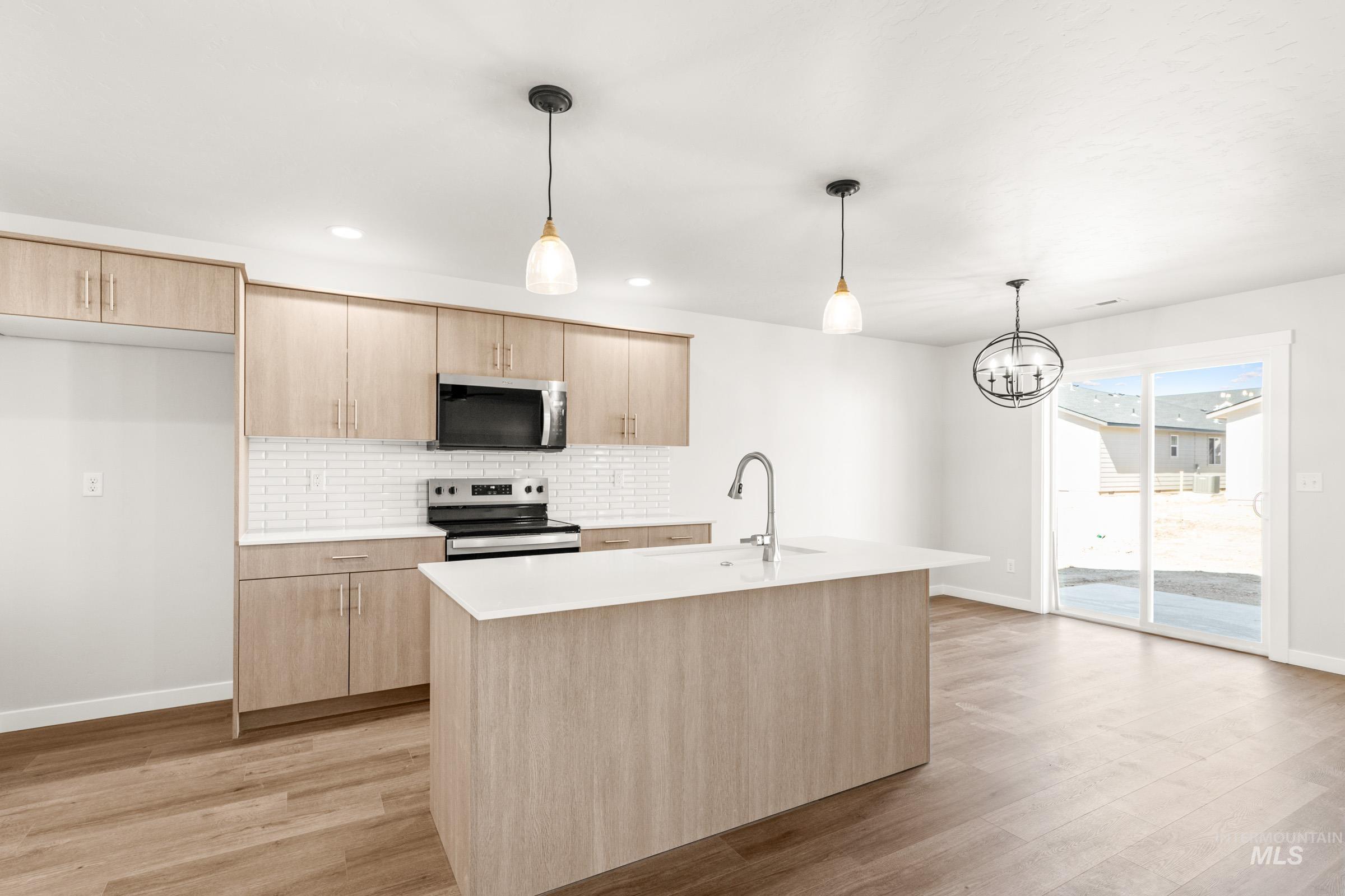 7434 W Trumbull Ct, Eagle, Idaho 83616, 3 Bedrooms, 2.5 Bathrooms, Residential For Sale, Price $498,990,MLS 98991816