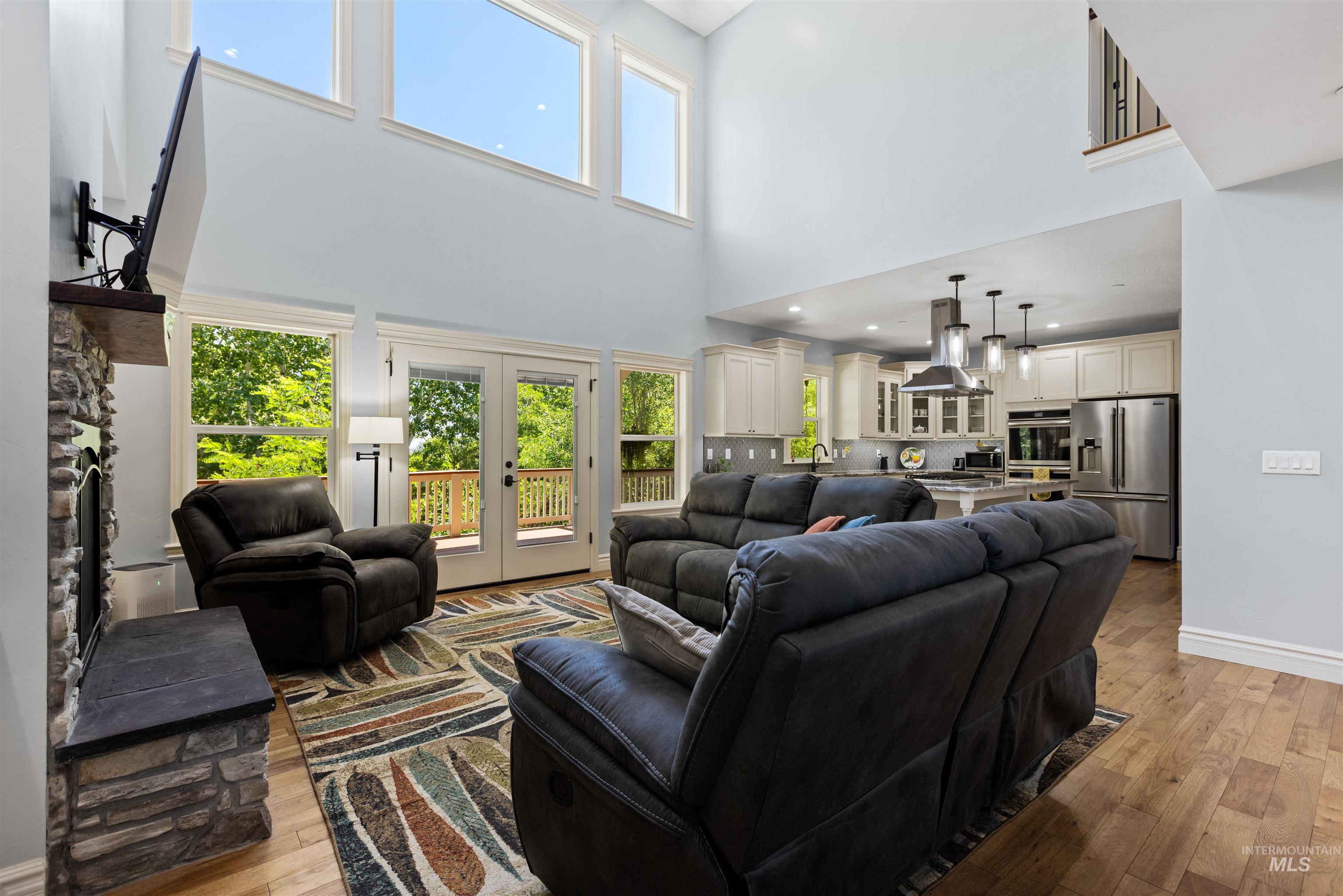 402 Loma Alta Ave, Caldwell, Idaho 83605, 4 Bedrooms, 2.5 Bathrooms, Residential For Sale, Price $819,000,MLS 98991817