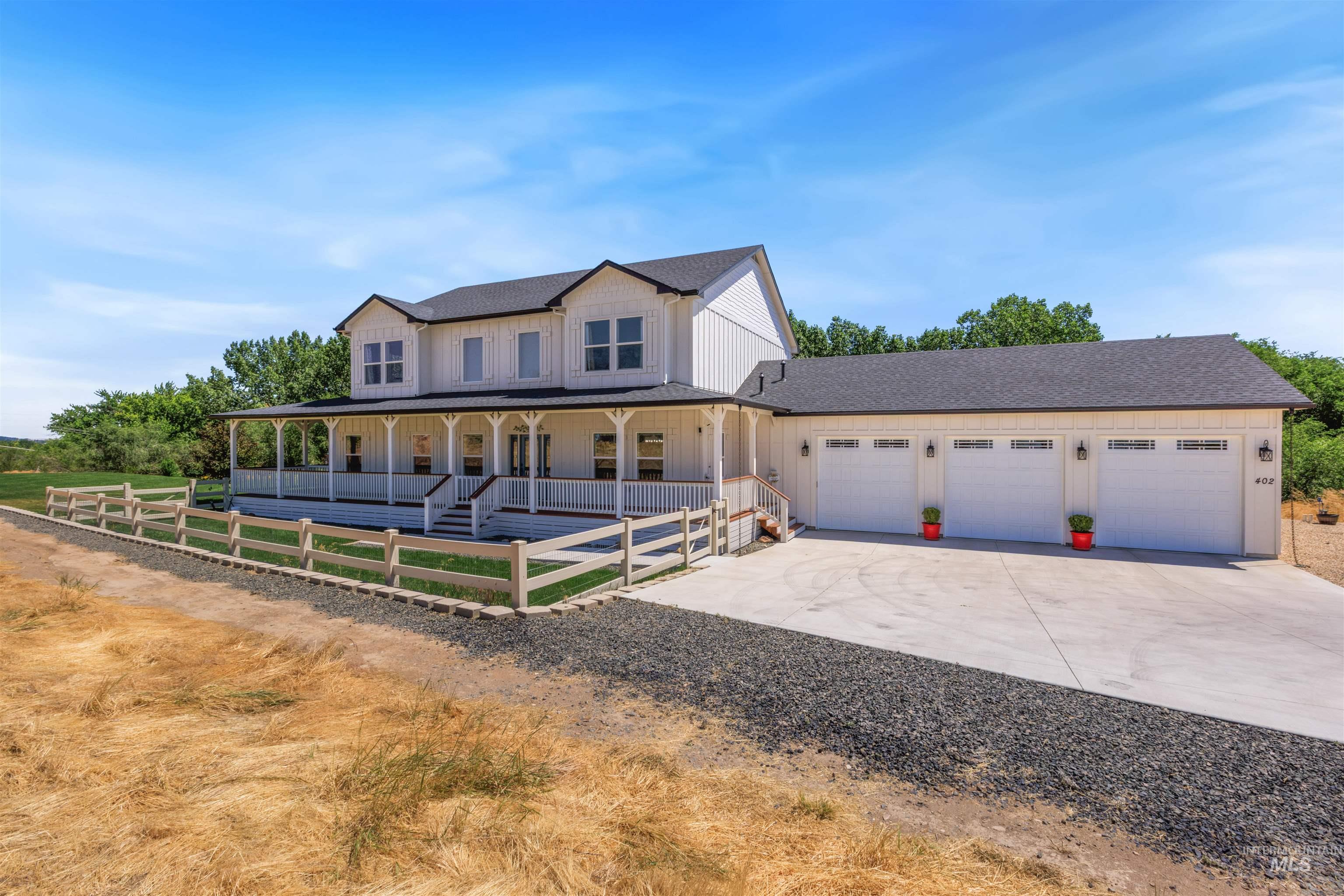 402 Loma Alta Ave, Caldwell, Idaho 83605, 4 Bedrooms, 2.5 Bathrooms, Residential For Sale, Price $819,000,MLS 98991817